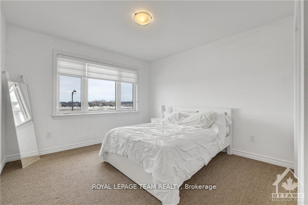 Photo 15 of 575 Honeylocust Avenue, Ottawa, Kanata - Emerald Meadows/Trailwest — HOMEH