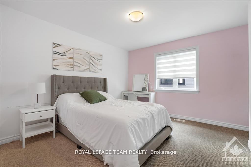 Photo 16 of 575 Honeylocust Avenue, Ottawa, Kanata - Emerald Meadows/Trailwest — HOMEH