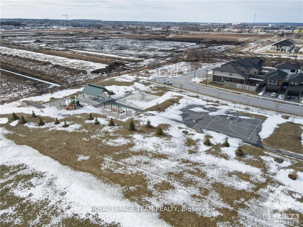 Photo 25 of 575 Honeylocust Avenue, Ottawa, Kanata - Emerald Meadows/Trailwest — HOMEH