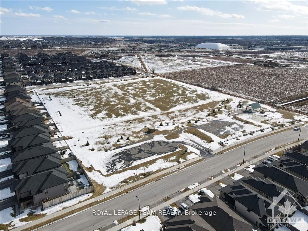 Photo 26 of 575 Honeylocust Avenue, Ottawa, Kanata - Emerald Meadows/Trailwest — HOMEH
