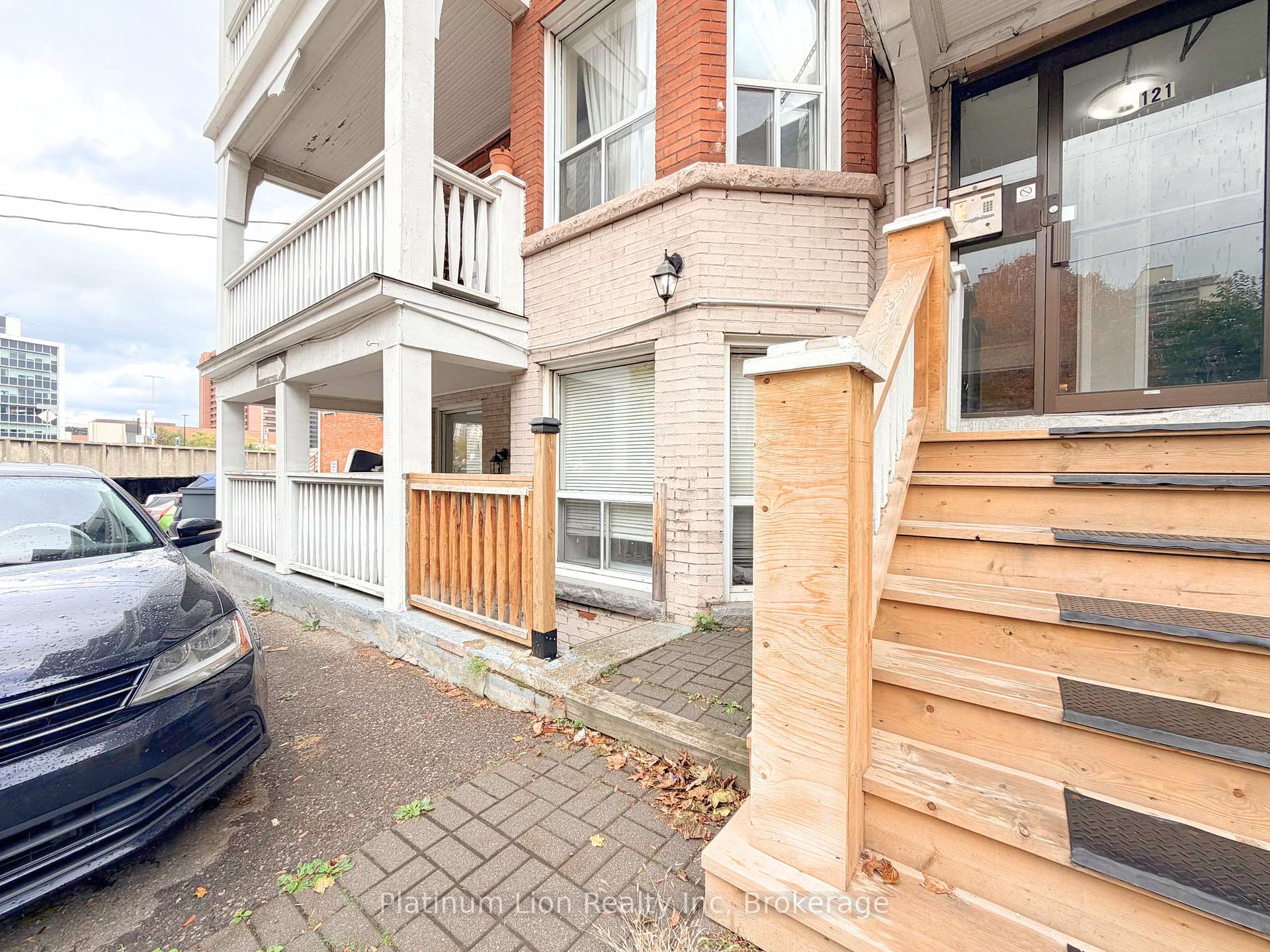 Photo 2 of Unit 1, 121 Park Street S, Hamilton, Durand — HOMEH