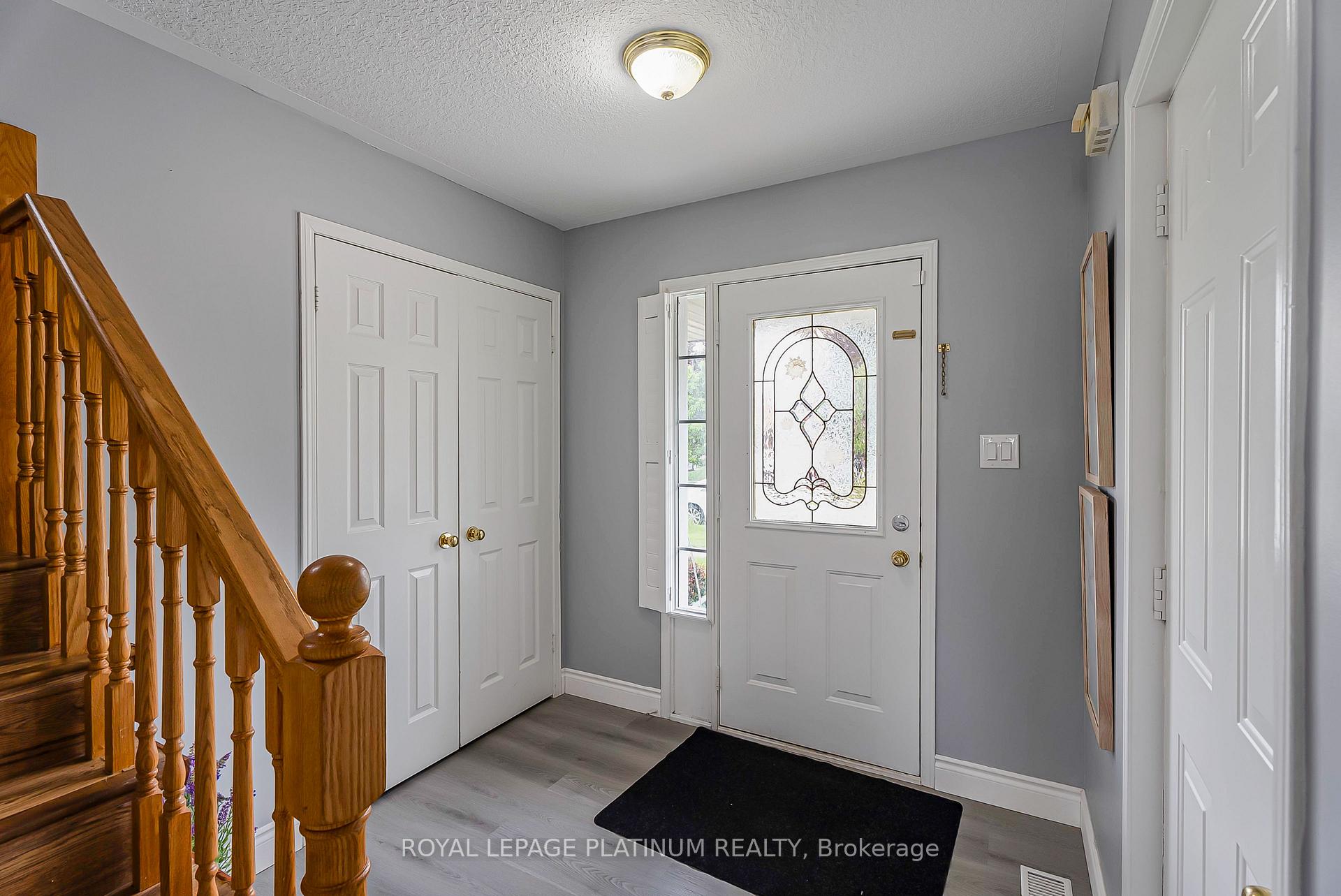 Photo 4 of 257 Grey Fox Drive, Kitchener, Larentian West — HOMEH