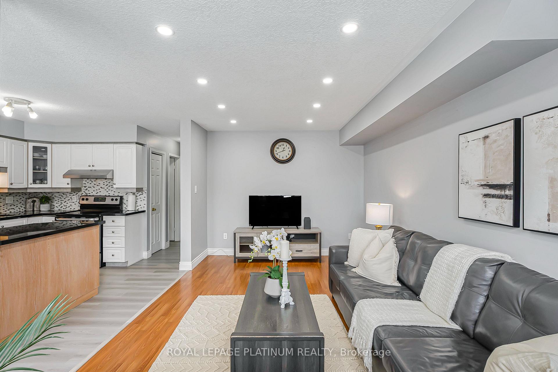 Photo 7 of 257 Grey Fox Drive, Kitchener, Larentian West — HOMEH
