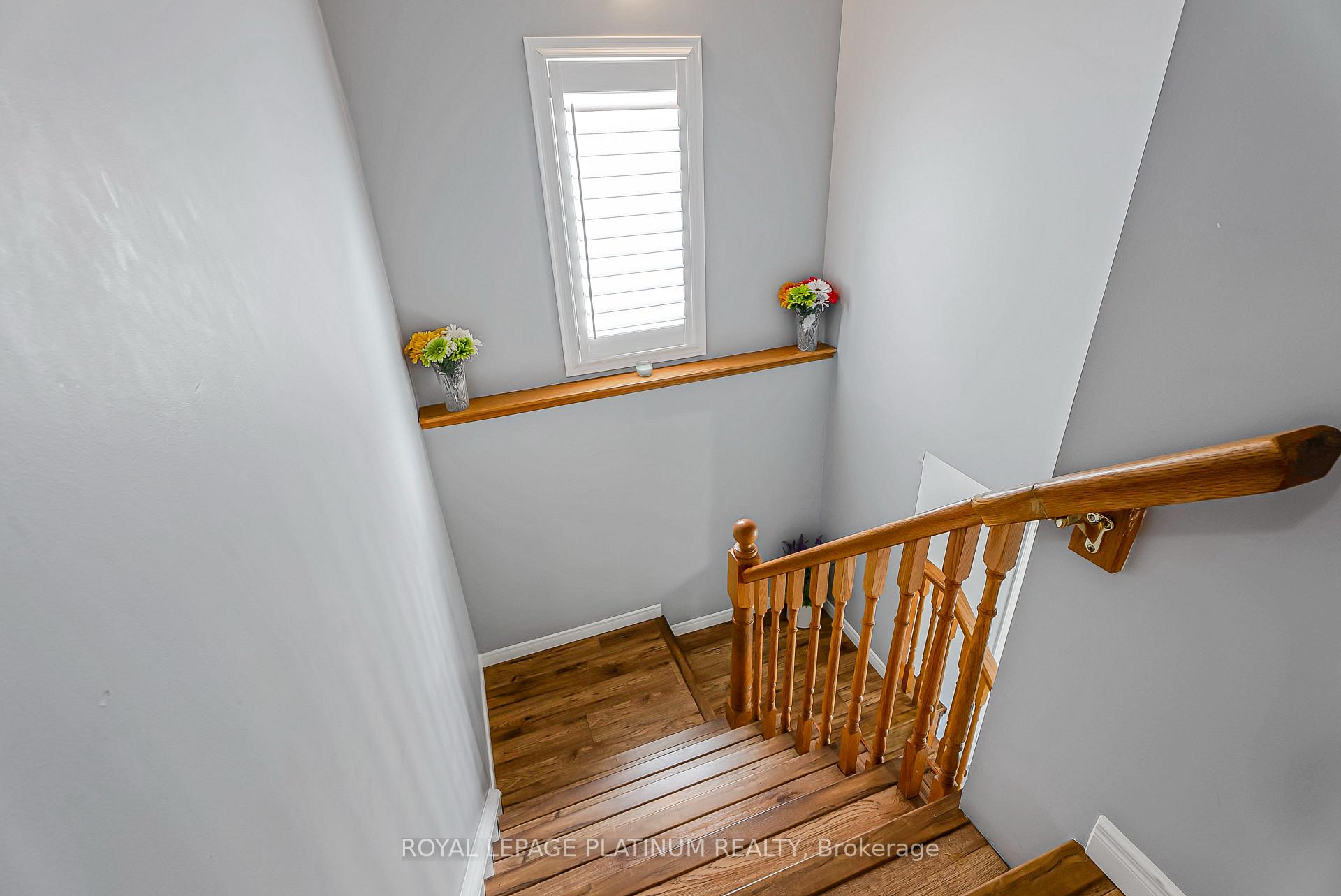 Photo 14 of 257 Grey Fox Drive, Kitchener, Larentian West — HOMEH