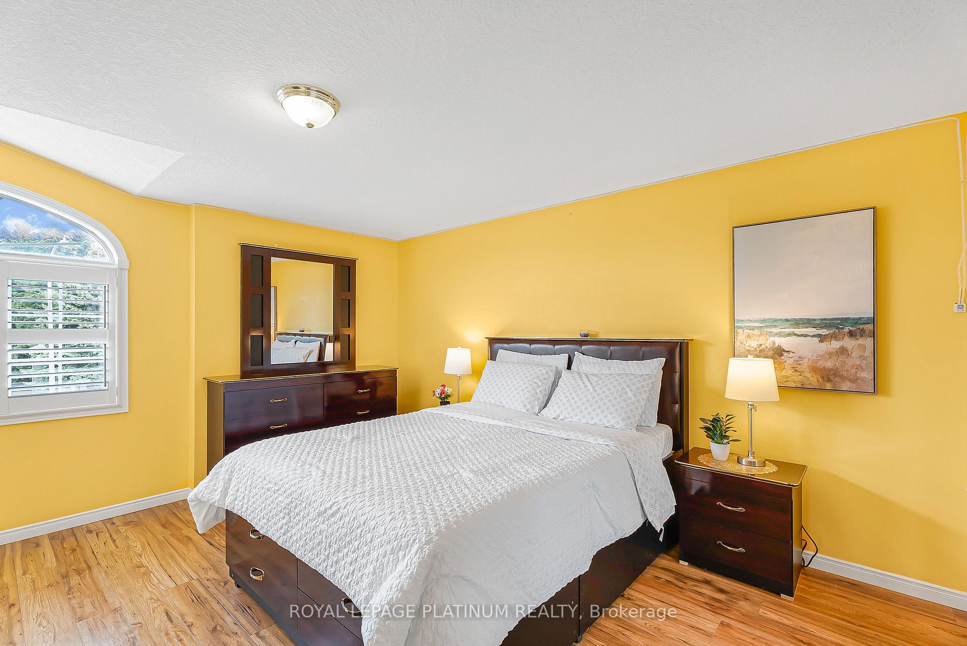Photo 15 of 257 Grey Fox Drive, Kitchener, Larentian West — HOMEH