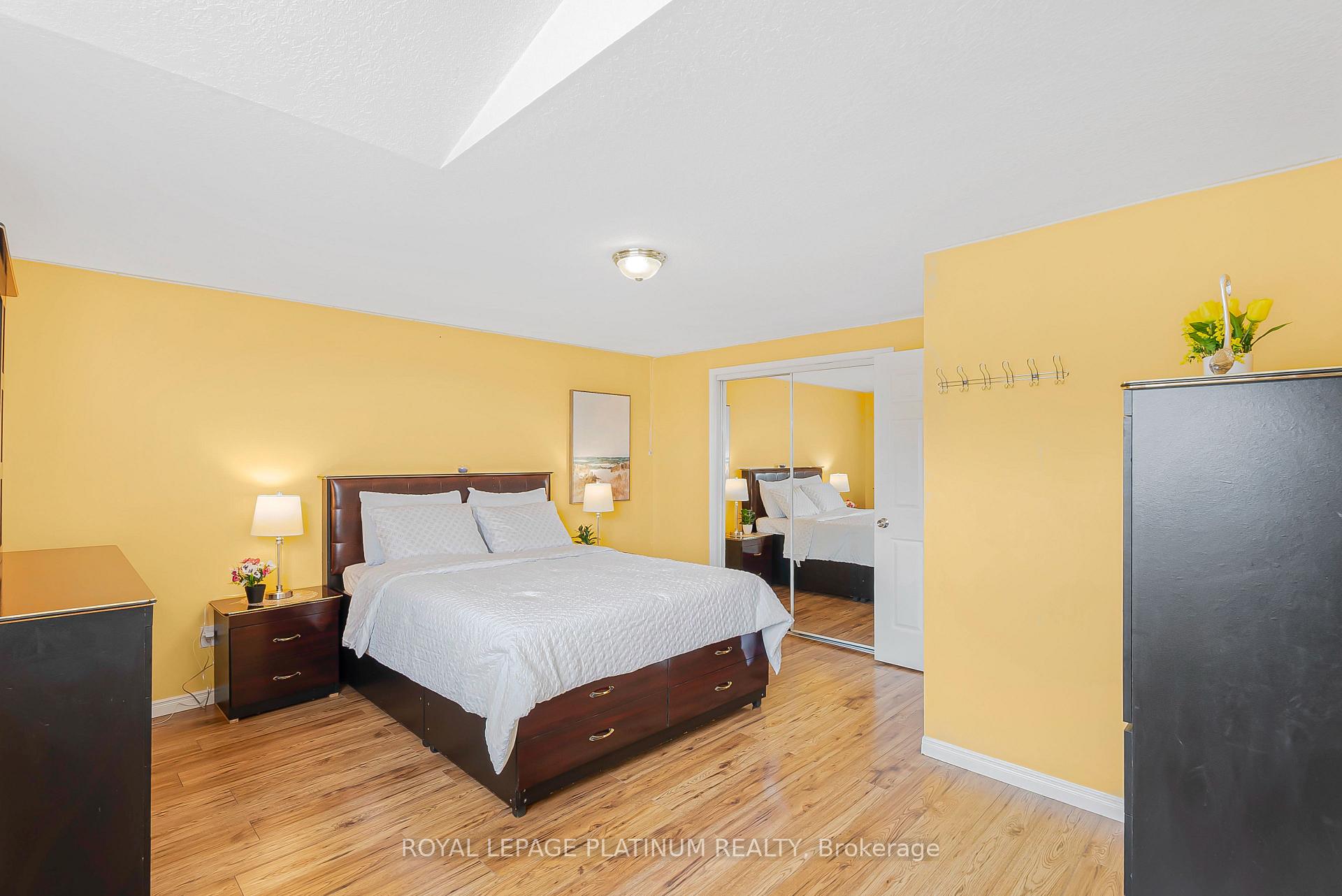 Photo 17 of 257 Grey Fox Drive, Kitchener, Larentian West — HOMEH