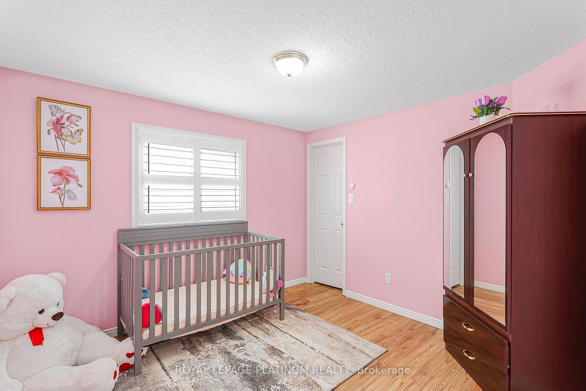 Photo 20 of 257 Grey Fox Drive, Kitchener, Larentian West — HOMEH