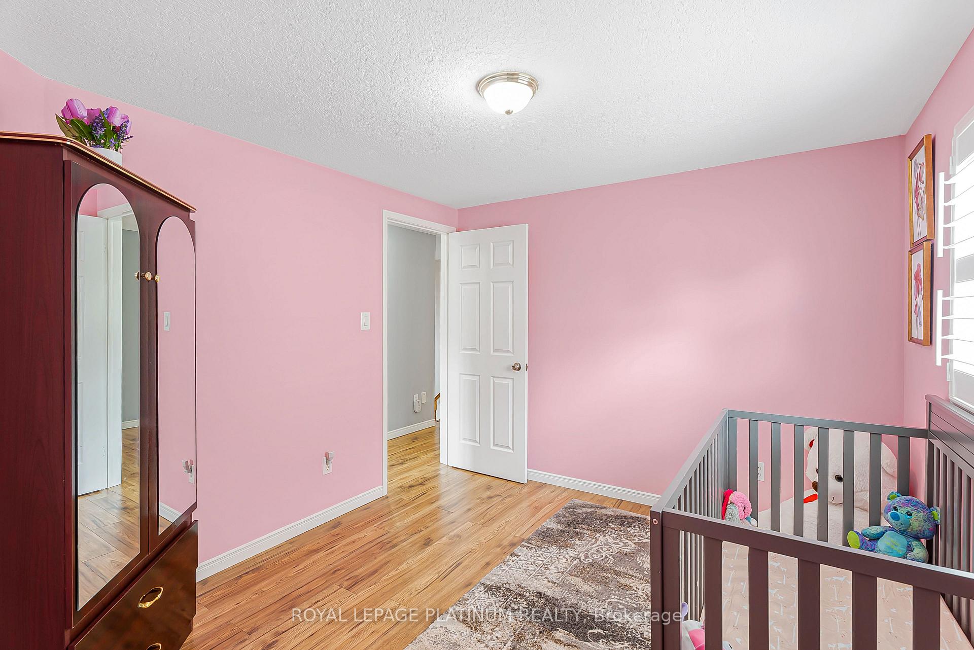 Photo 21 of 257 Grey Fox Drive, Kitchener, Larentian West — HOMEH