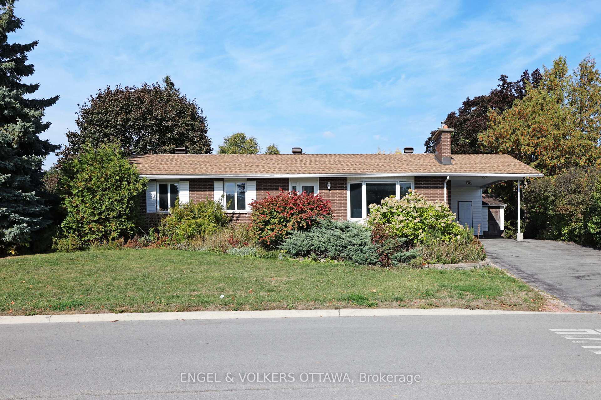Photo 2 of 97 Banning Road, Ottawa, Kanata - Glencairn/Hazeldean — HOMEH