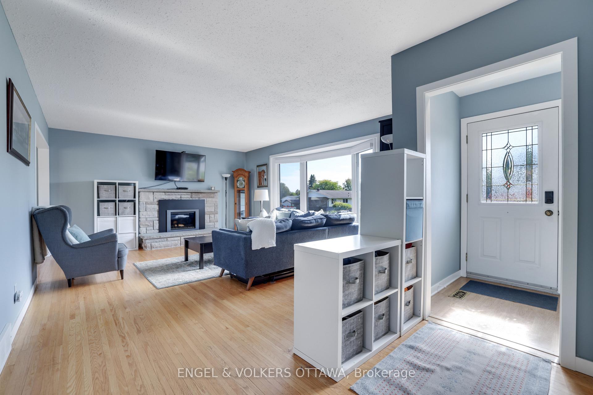 Photo 7 of 97 Banning Road, Ottawa, Kanata - Glencairn/Hazeldean — HOMEH