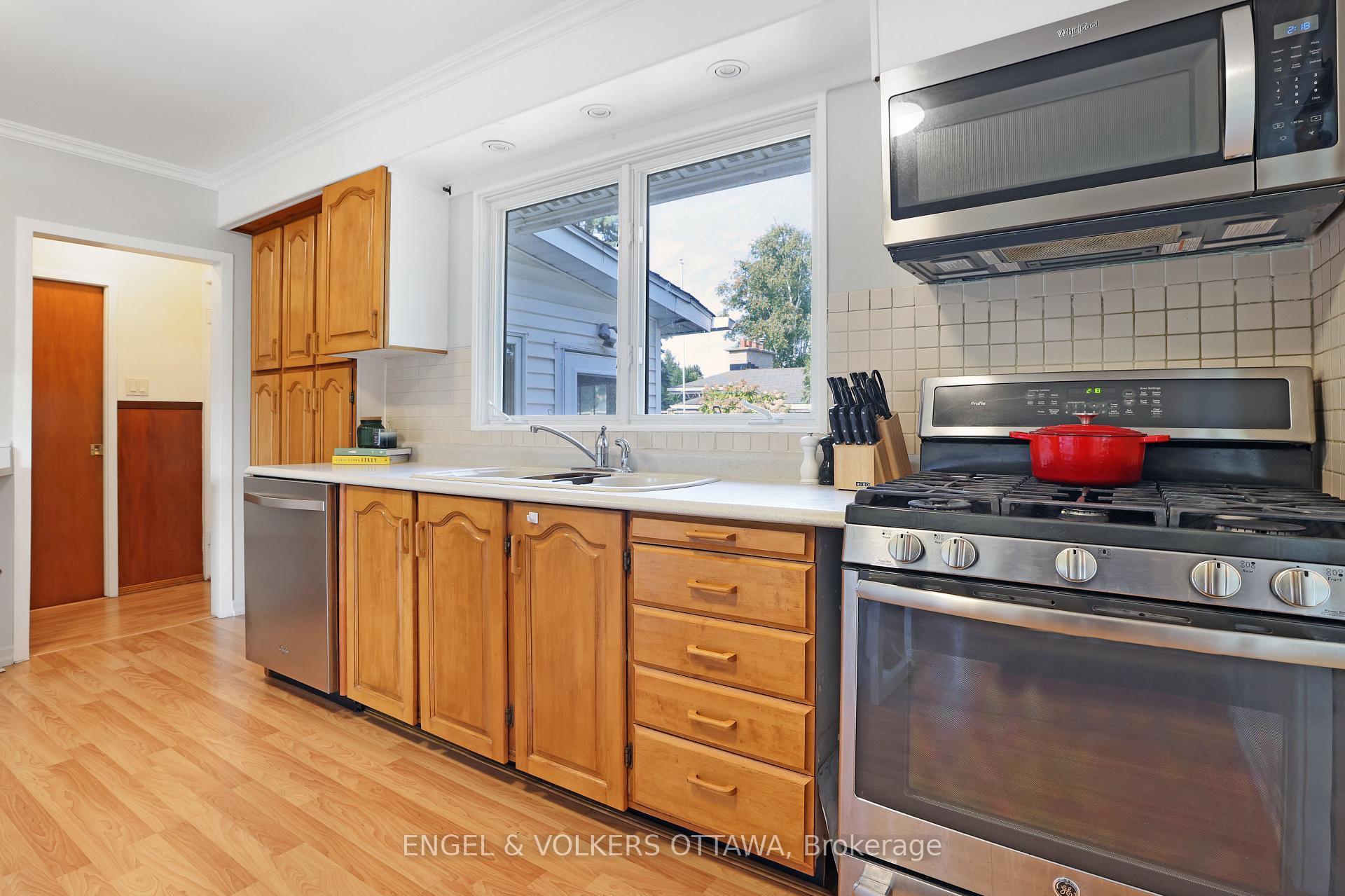 Photo 18 of 97 Banning Road, Ottawa, Kanata - Glencairn/Hazeldean — HOMEH