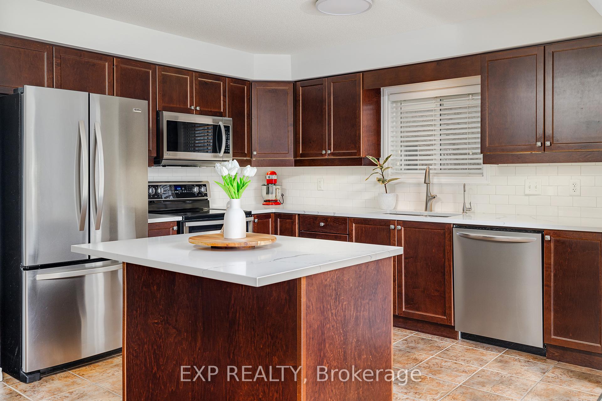 Photo 6 of 453 Beaumont Crescent, Kitchener — HOMEH