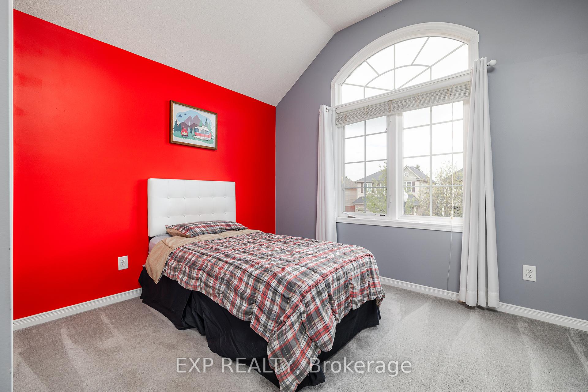 Photo 17 of 453 Beaumont Crescent, Kitchener — HOMEH