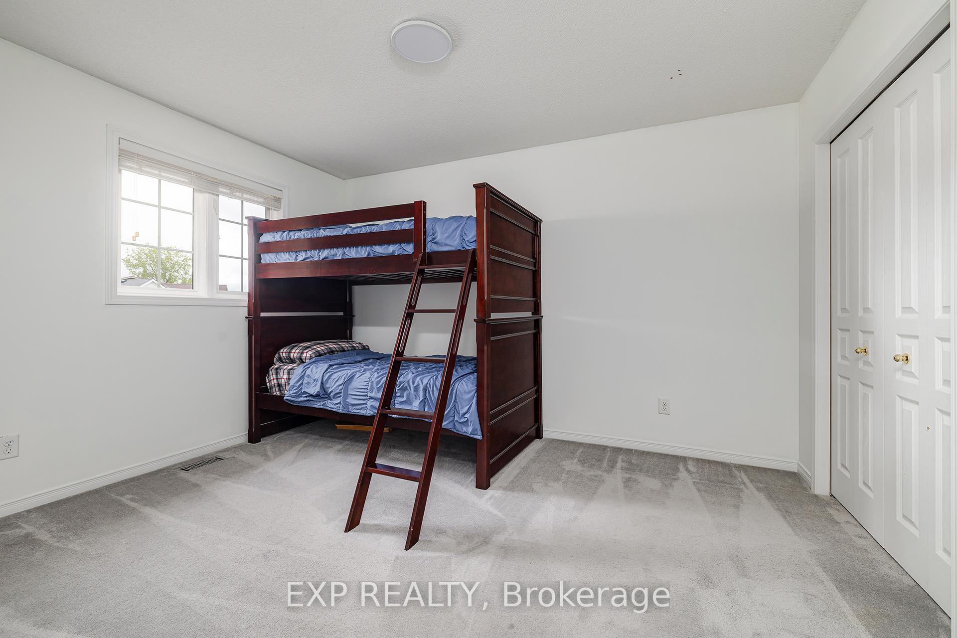 Photo 18 of 453 Beaumont Crescent, Kitchener — HOMEH