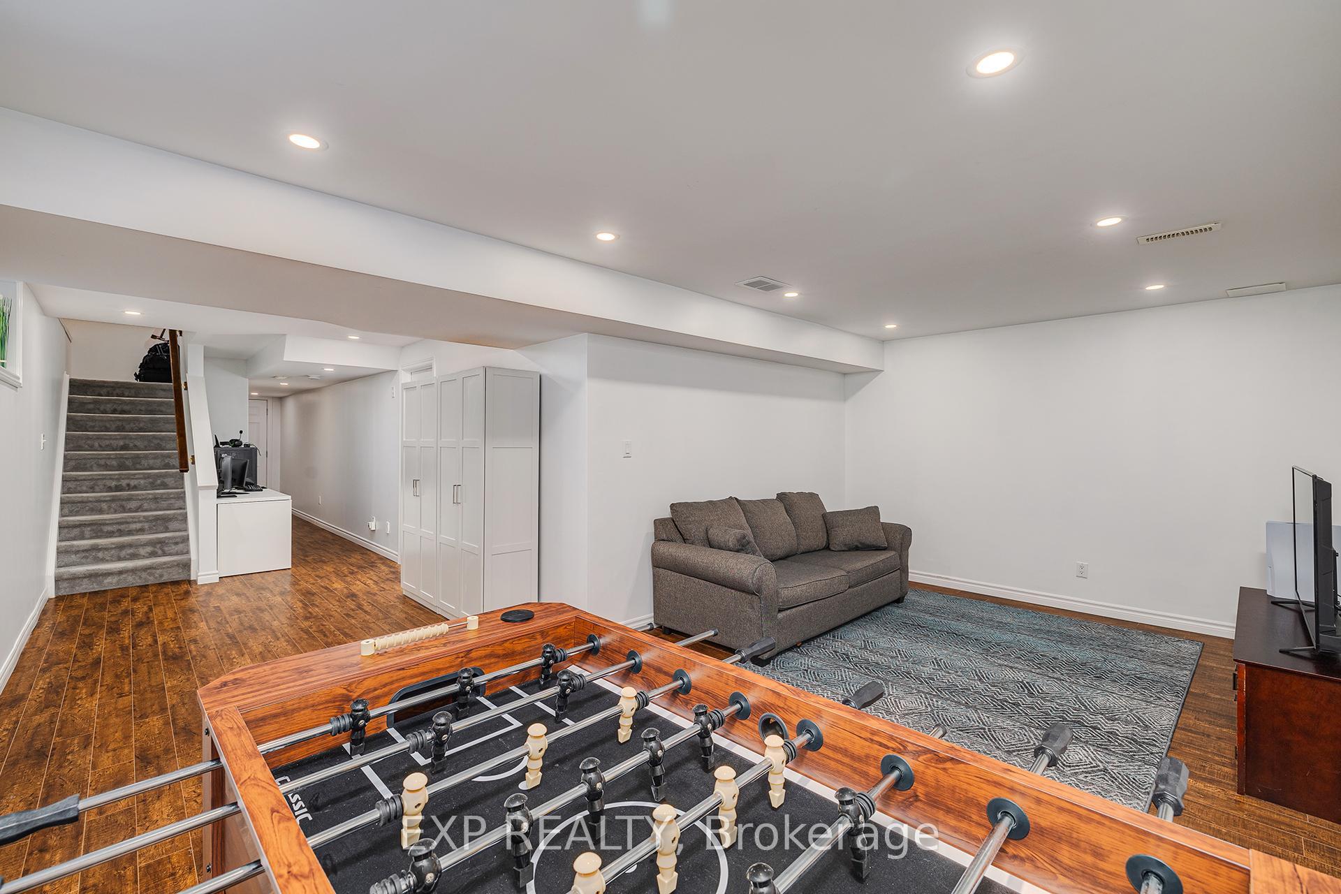 Photo 21 of 453 Beaumont Crescent, Kitchener — HOMEH