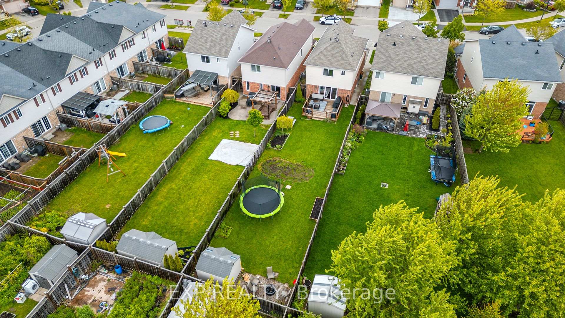 Photo 26 of 453 Beaumont Crescent, Kitchener — HOMEH