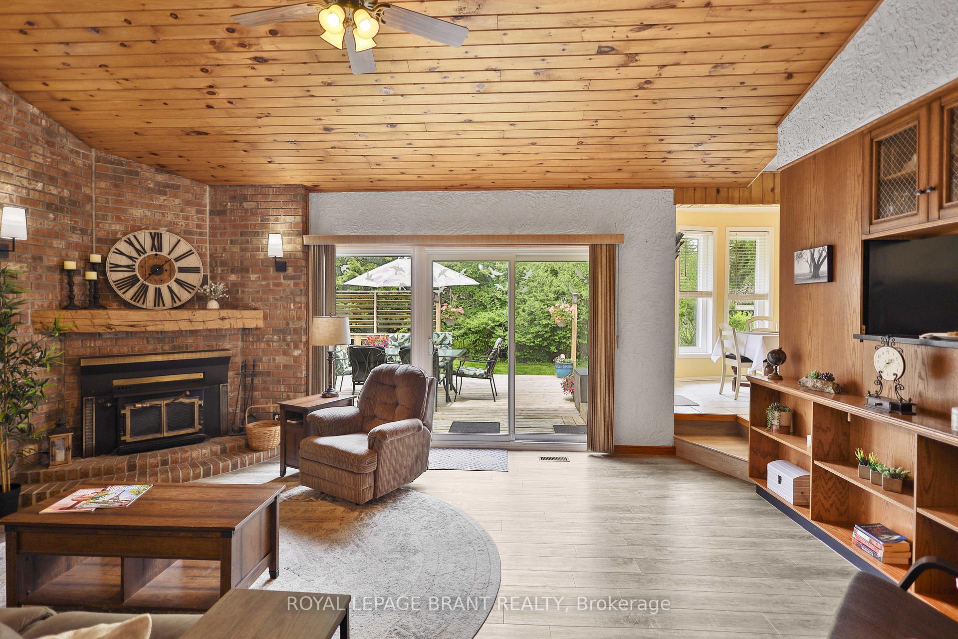 Photo 6 of 110 Albion Court, Kitchener — HOMEH