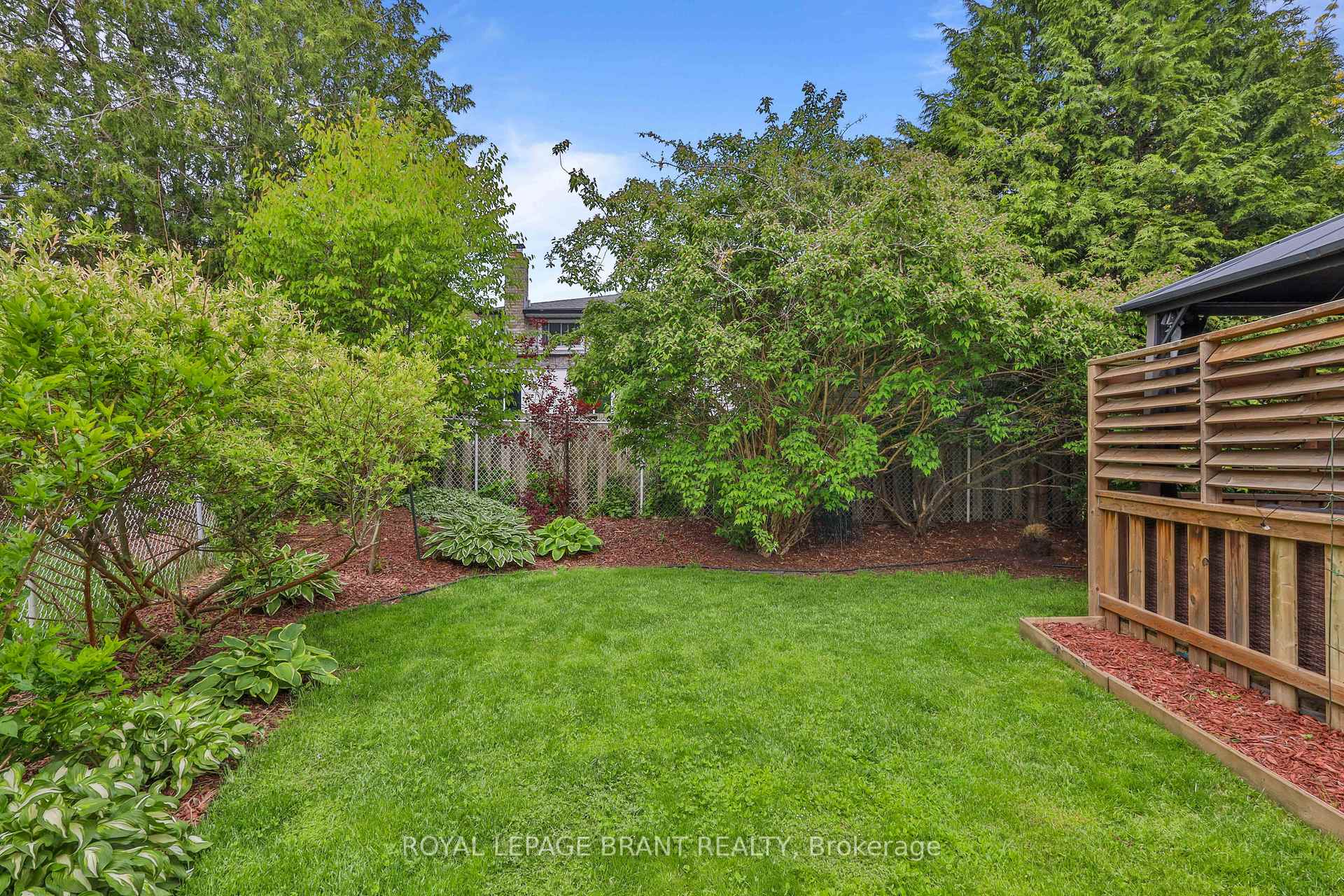 Photo 19 of 110 Albion Court, Kitchener — HOMEH