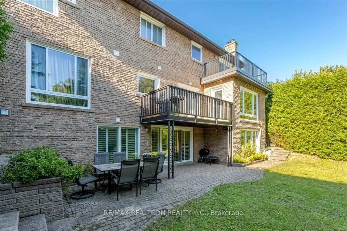Photo 3 of Unit Lower, 8 Cedar Forest Drive, Markham, Royal Orchard — HOMEH