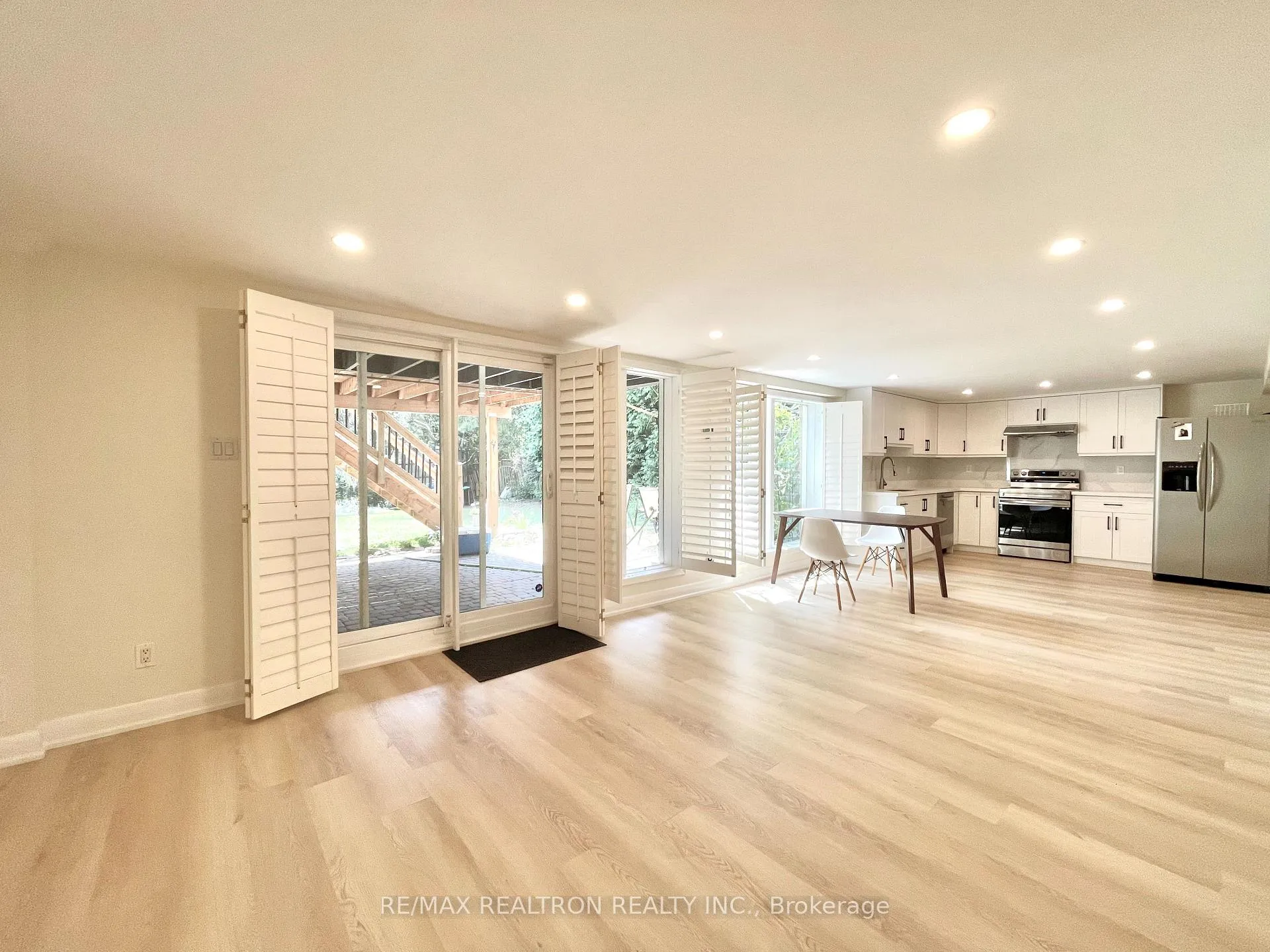 Photo 4 of Unit Lower, 8 Cedar Forest Drive, Markham, Royal Orchard — HOMEH