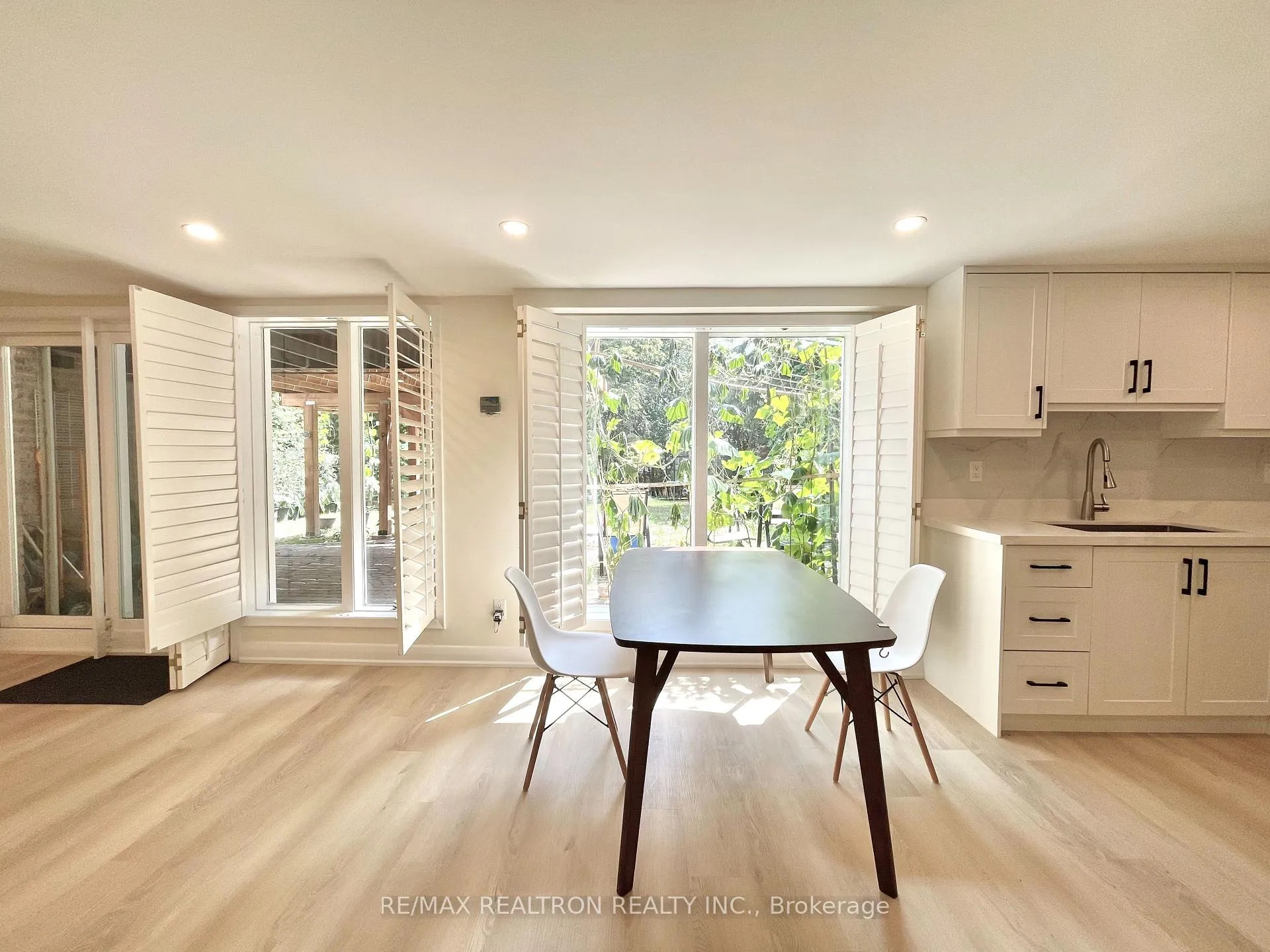 Photo 7 of Unit Lower, 8 Cedar Forest Drive, Markham, Royal Orchard — HOMEH