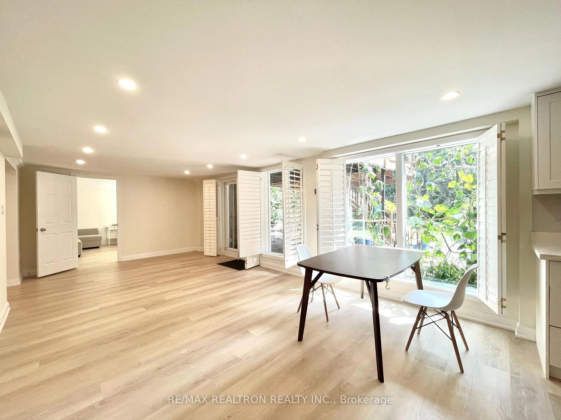 Photo 8 of Unit Lower, 8 Cedar Forest Drive, Markham, Royal Orchard — HOMEH
