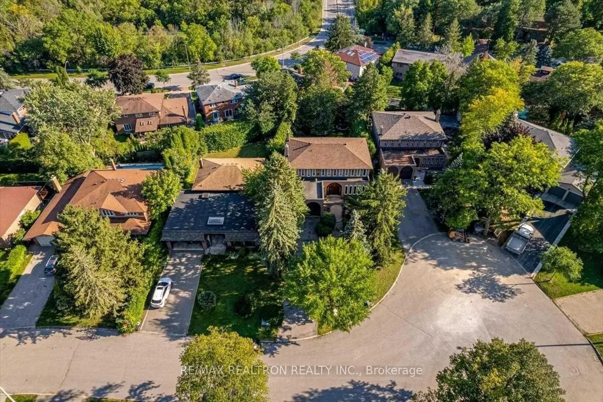 Photo 20 of Unit Lower, 8 Cedar Forest Drive, Markham, Royal Orchard — HOMEH