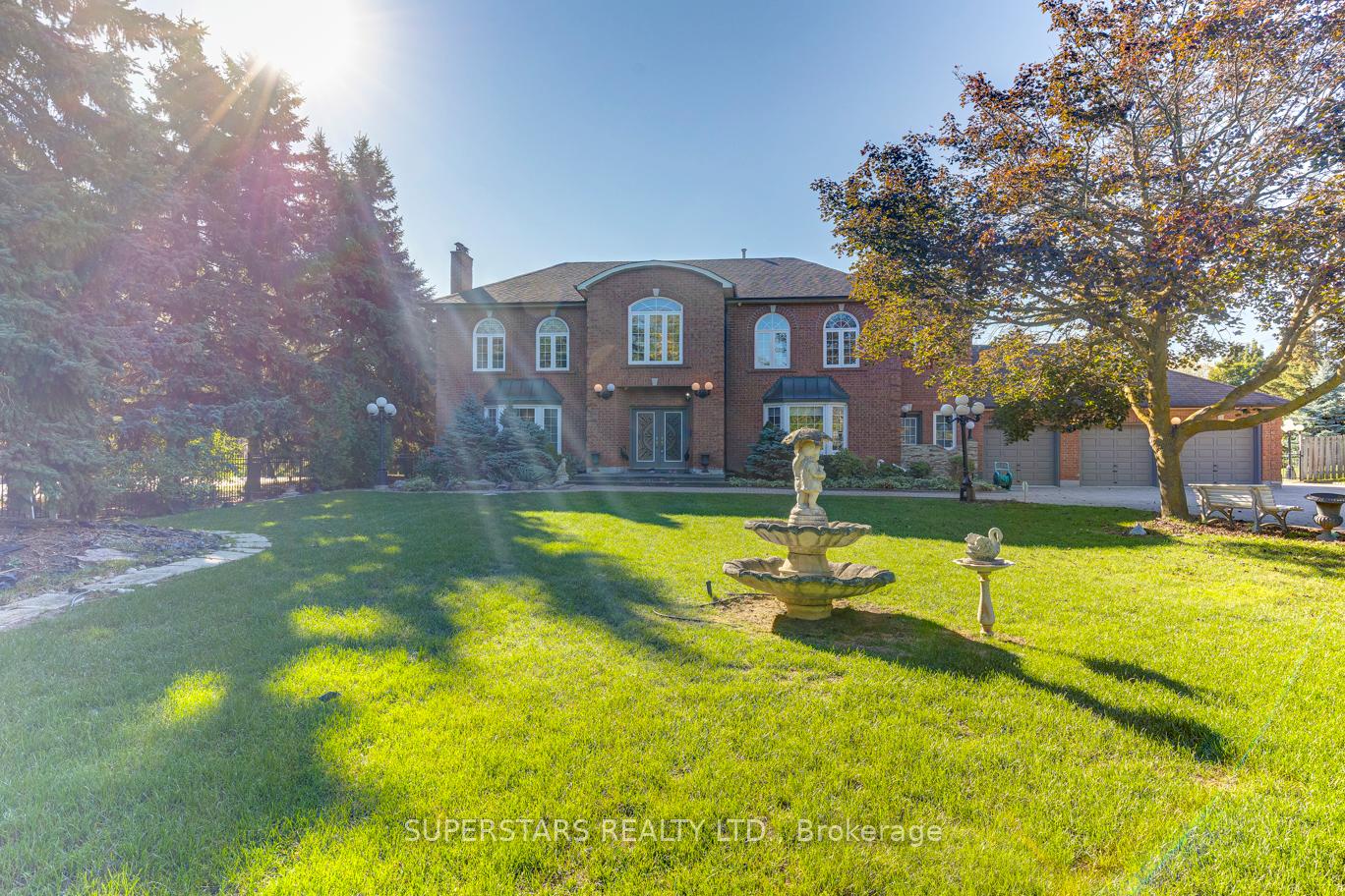 Photo 2 of 1 Personna Boulevard, Markham, Devil's Elbow — HOMEH