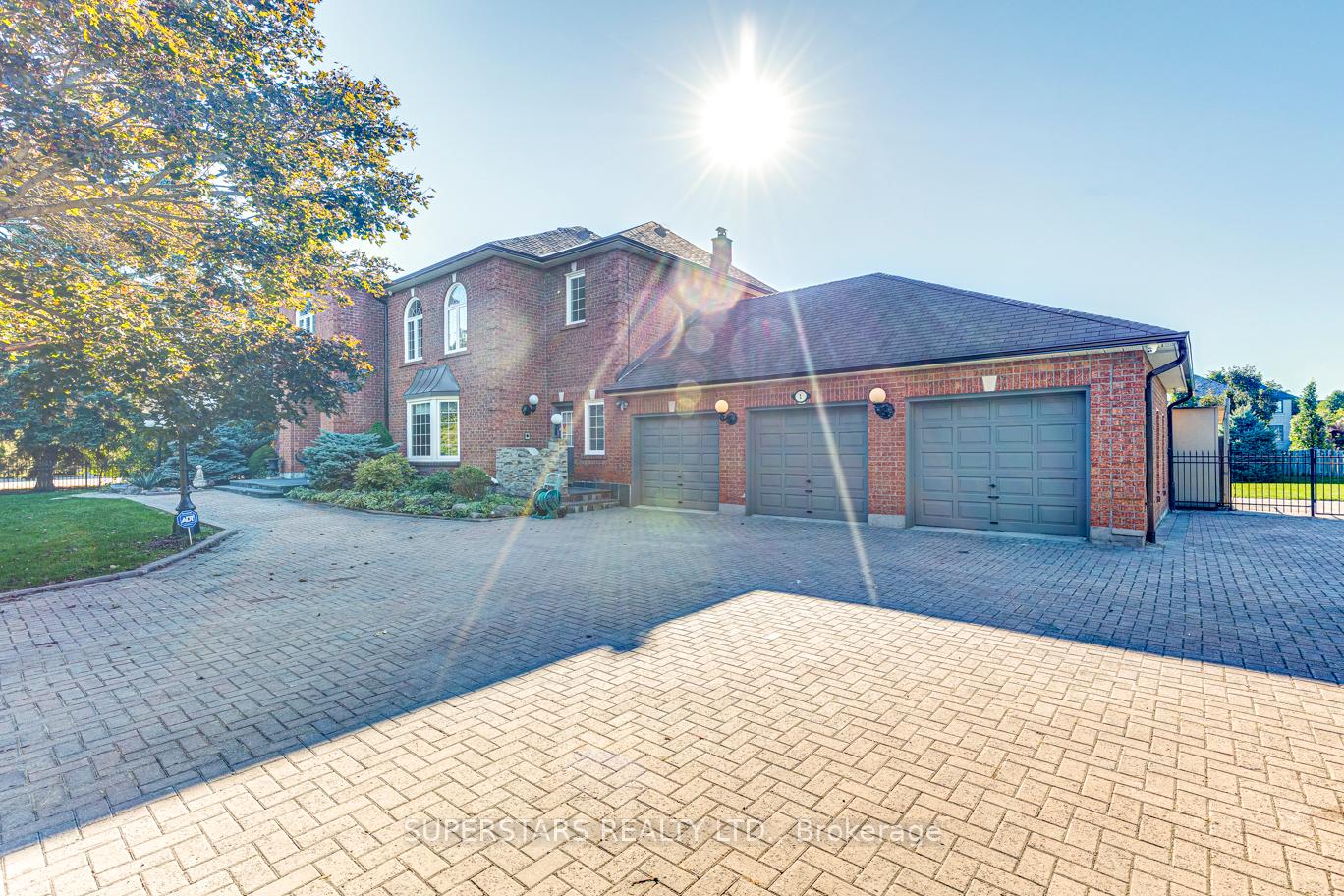 Photo 3 of 1 Personna Boulevard, Markham, Devil's Elbow — HOMEH