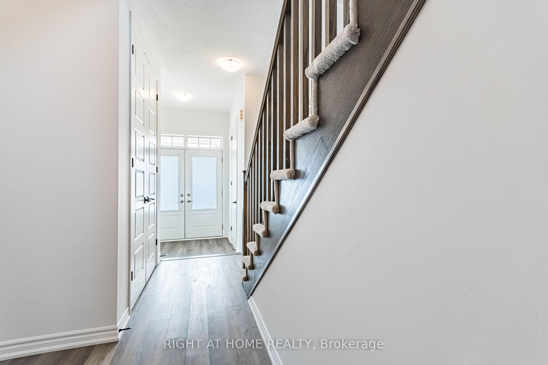 Photo 6 of 48 Forestwalk Street, Kitchener — HOMEH