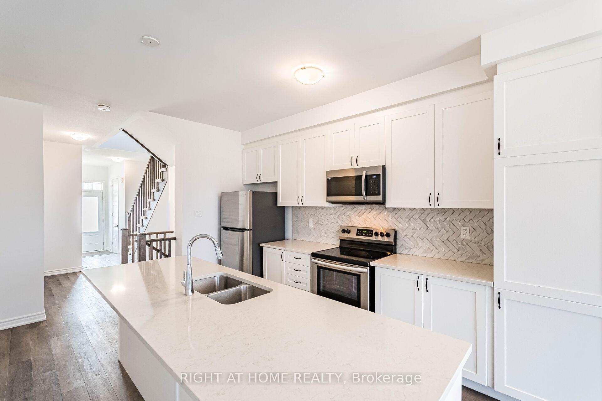 Photo 8 of 48 Forestwalk Street, Kitchener — HOMEH