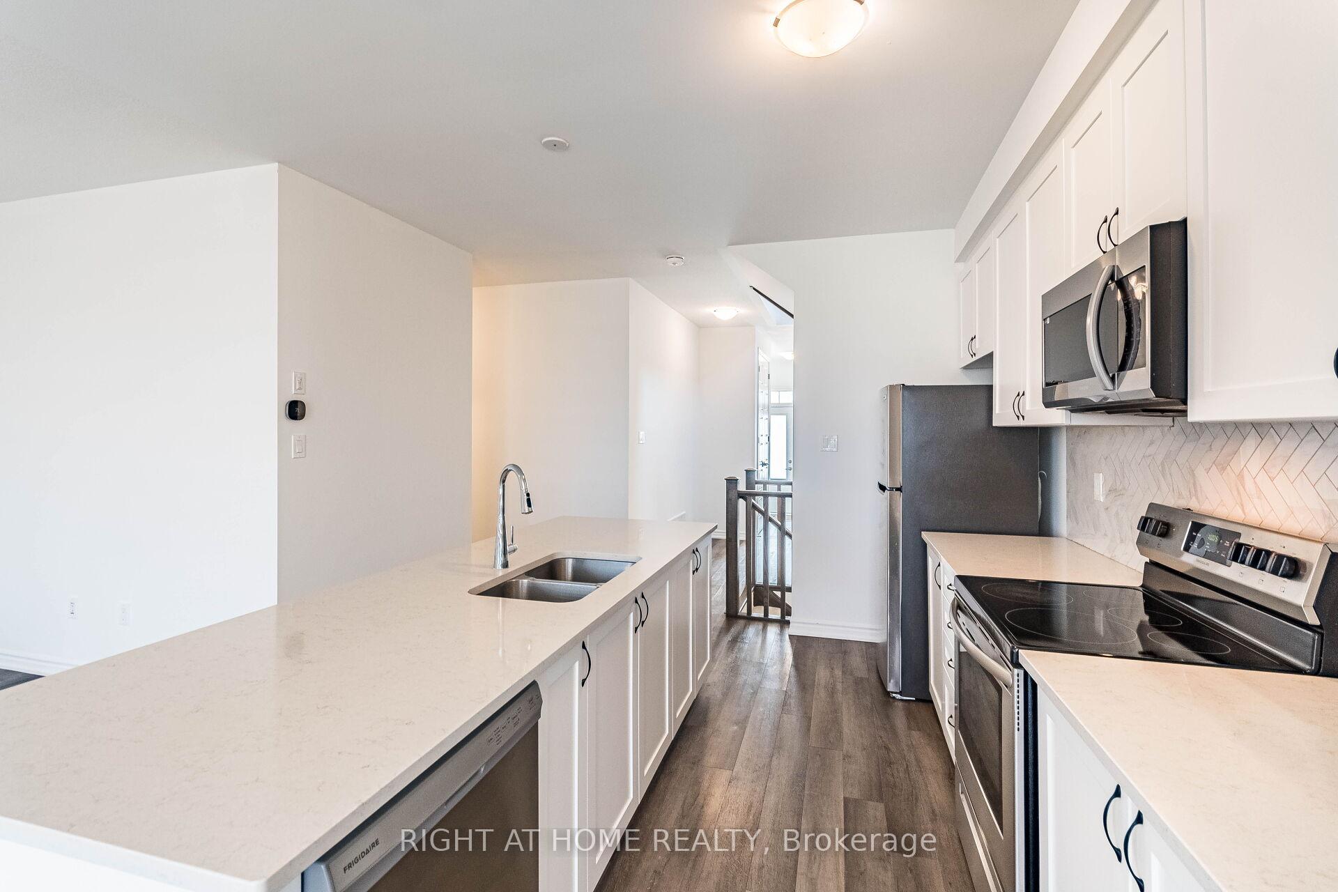 Photo 9 of 48 Forestwalk Street, Kitchener — HOMEH