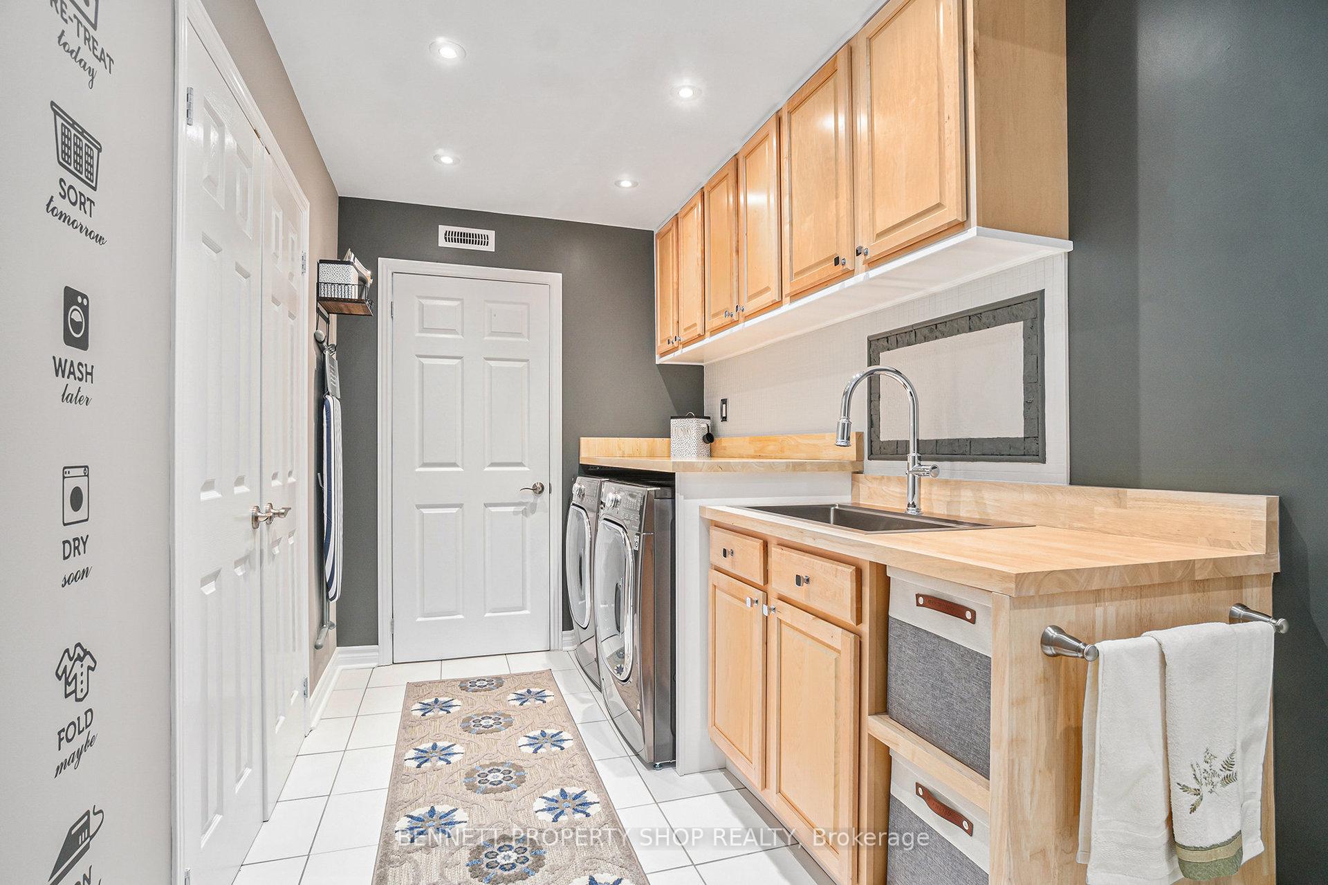 Photo 18 of 17 Panandrick View Drive, Ottawa, Kanata - Rural Kanata (Central) — HOMEH