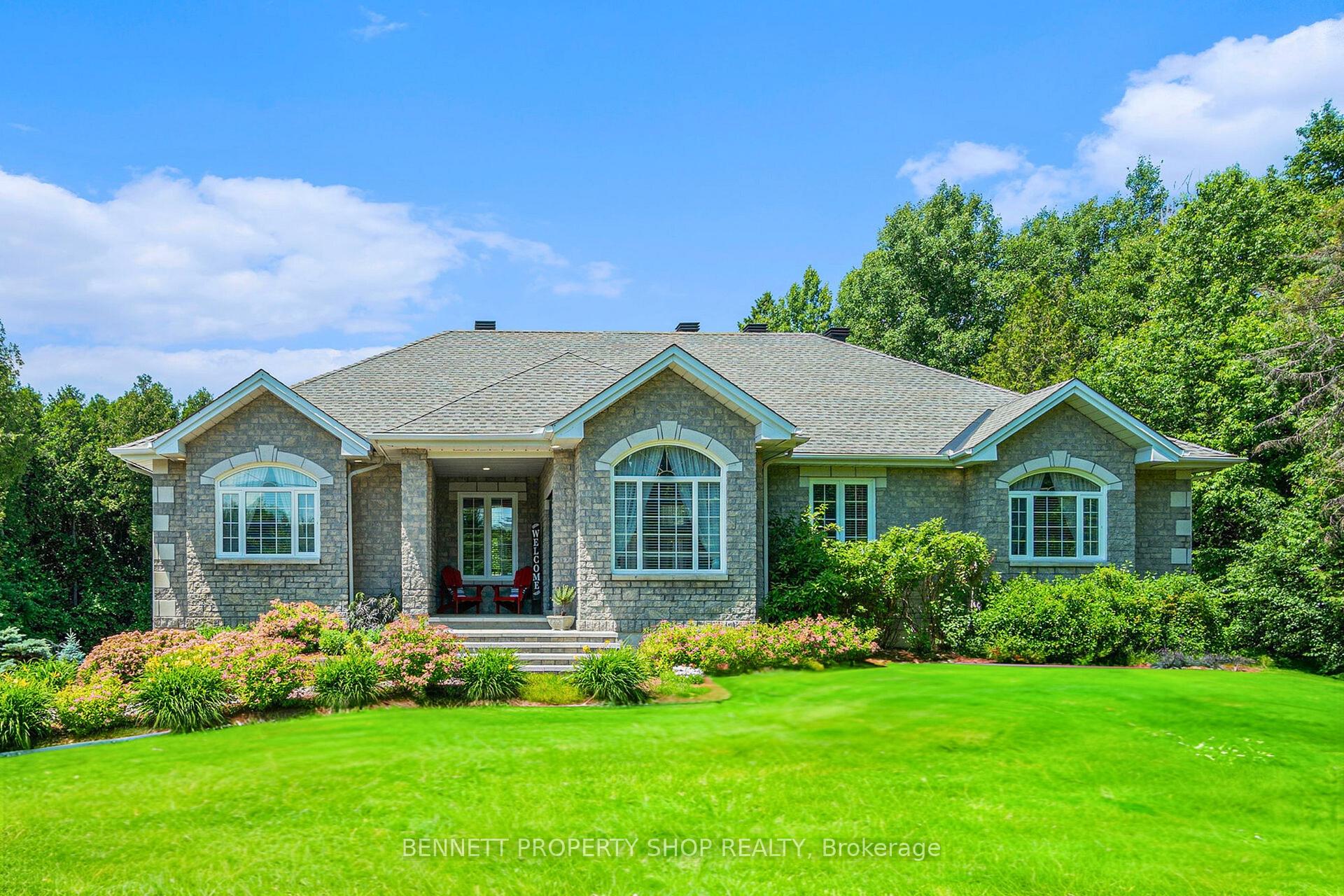 Photo 45 of 17 Panandrick View Drive, Ottawa, Kanata - Rural Kanata (Central) — HOMEH