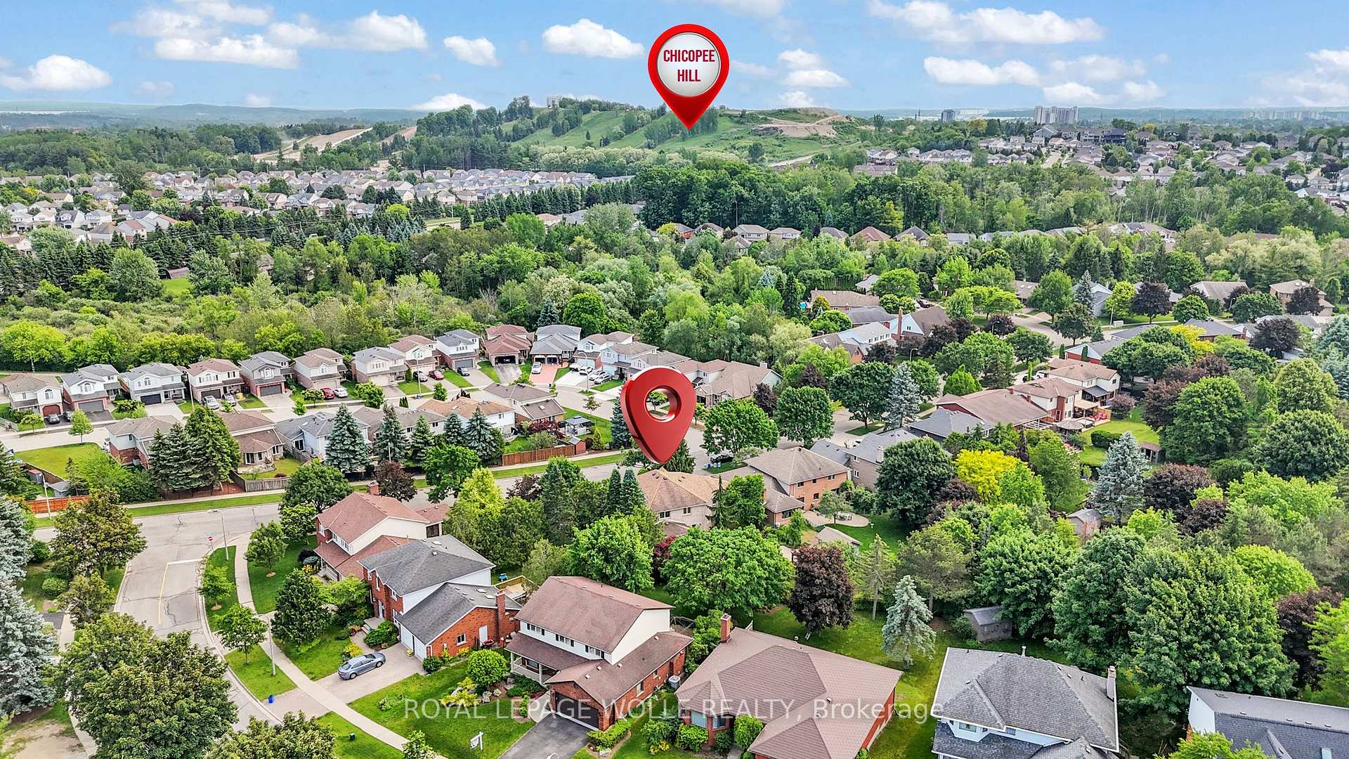 Photo 2 of 86 Corfield Drive, Kitchener — HOMEH