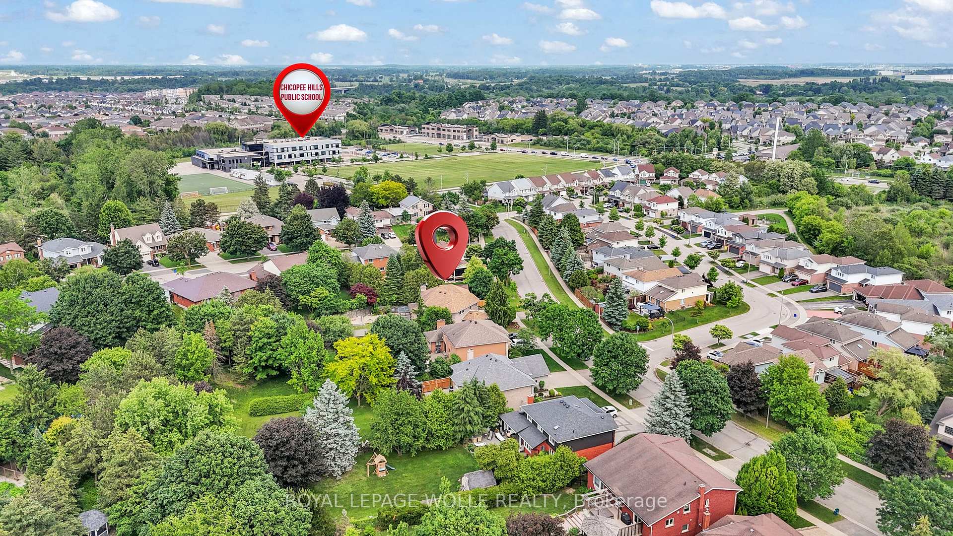 Photo 3 of 86 Corfield Drive, Kitchener — HOMEH