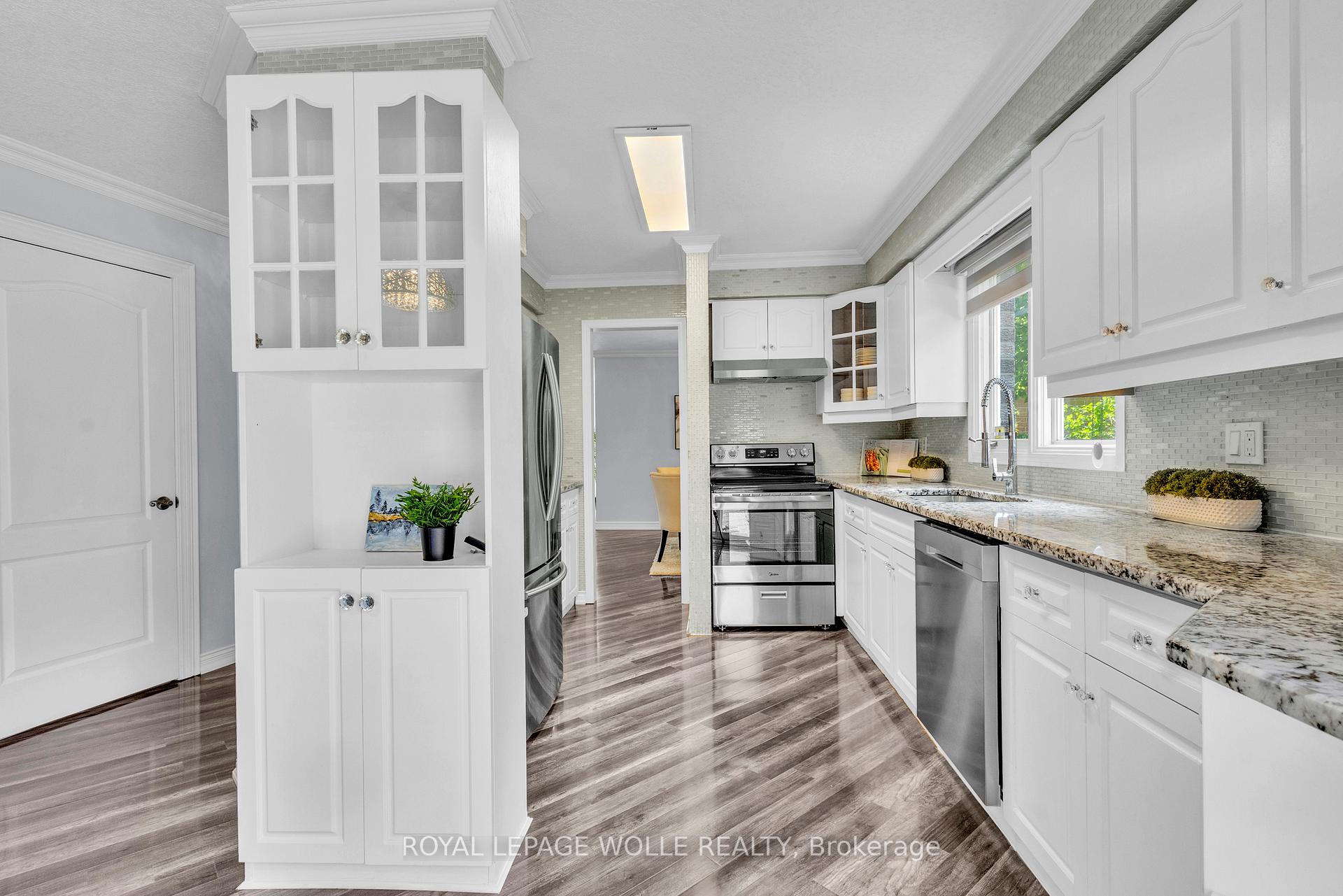 Photo 11 of 86 Corfield Drive, Kitchener — HOMEH