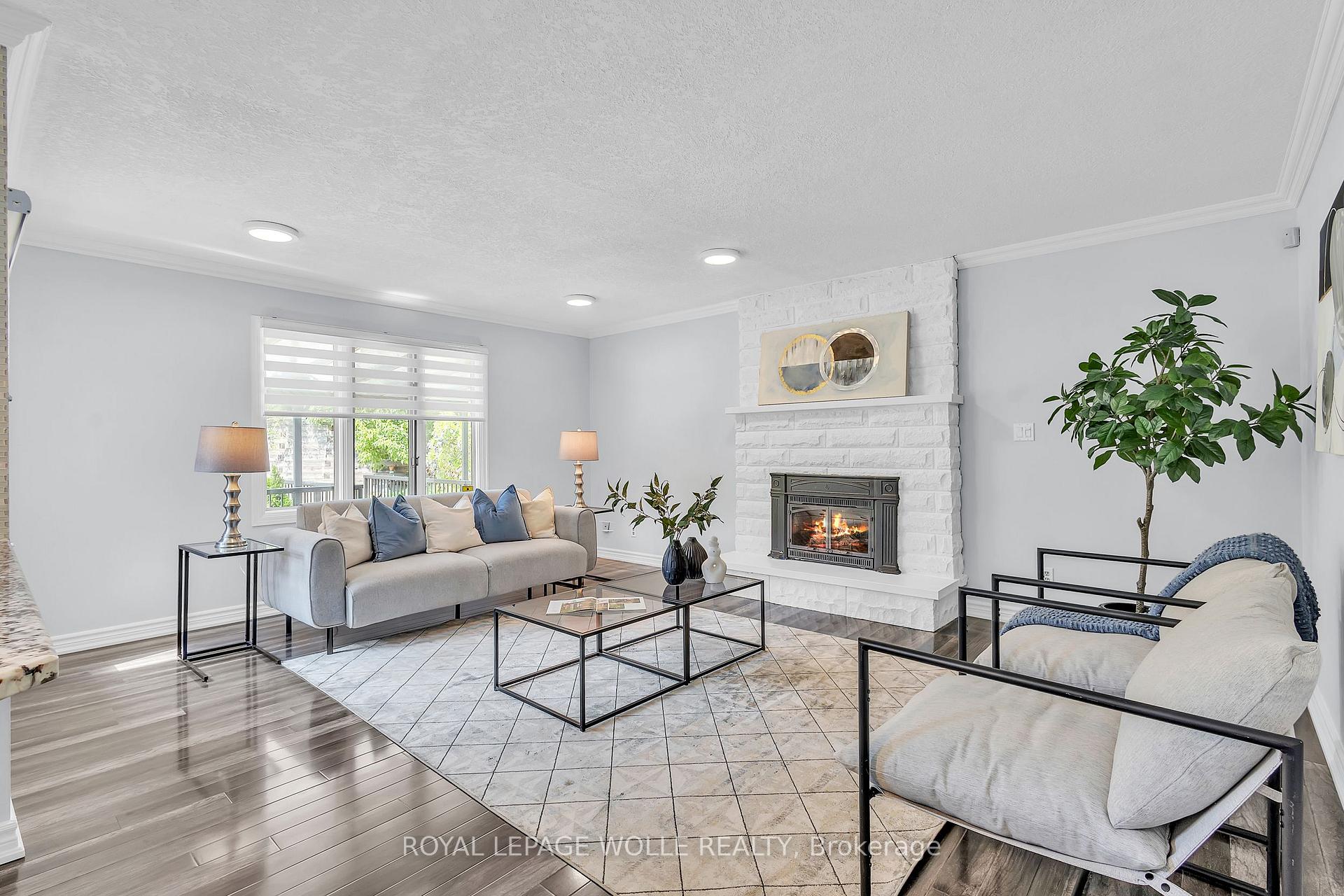 Photo 14 of 86 Corfield Drive, Kitchener — HOMEH