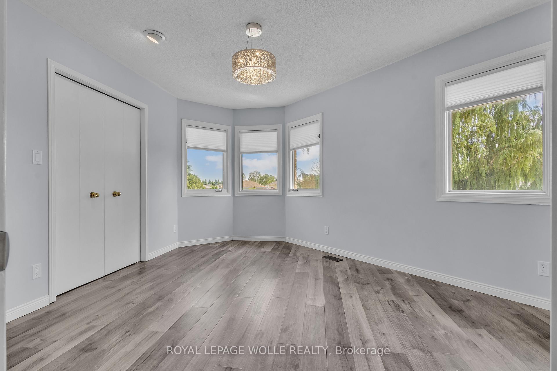 Photo 25 of 86 Corfield Drive, Kitchener — HOMEH