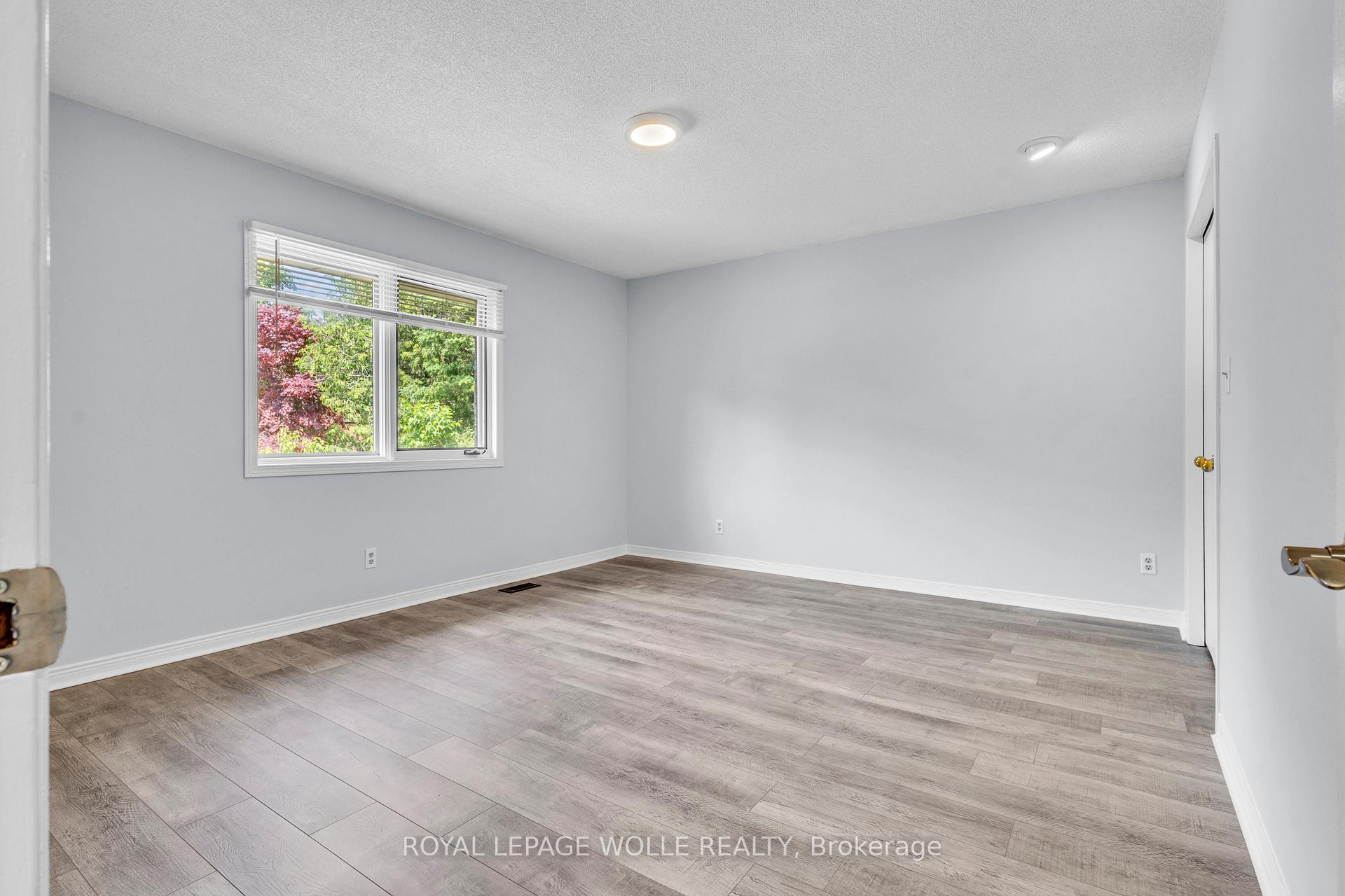 Photo 27 of 86 Corfield Drive, Kitchener — HOMEH
