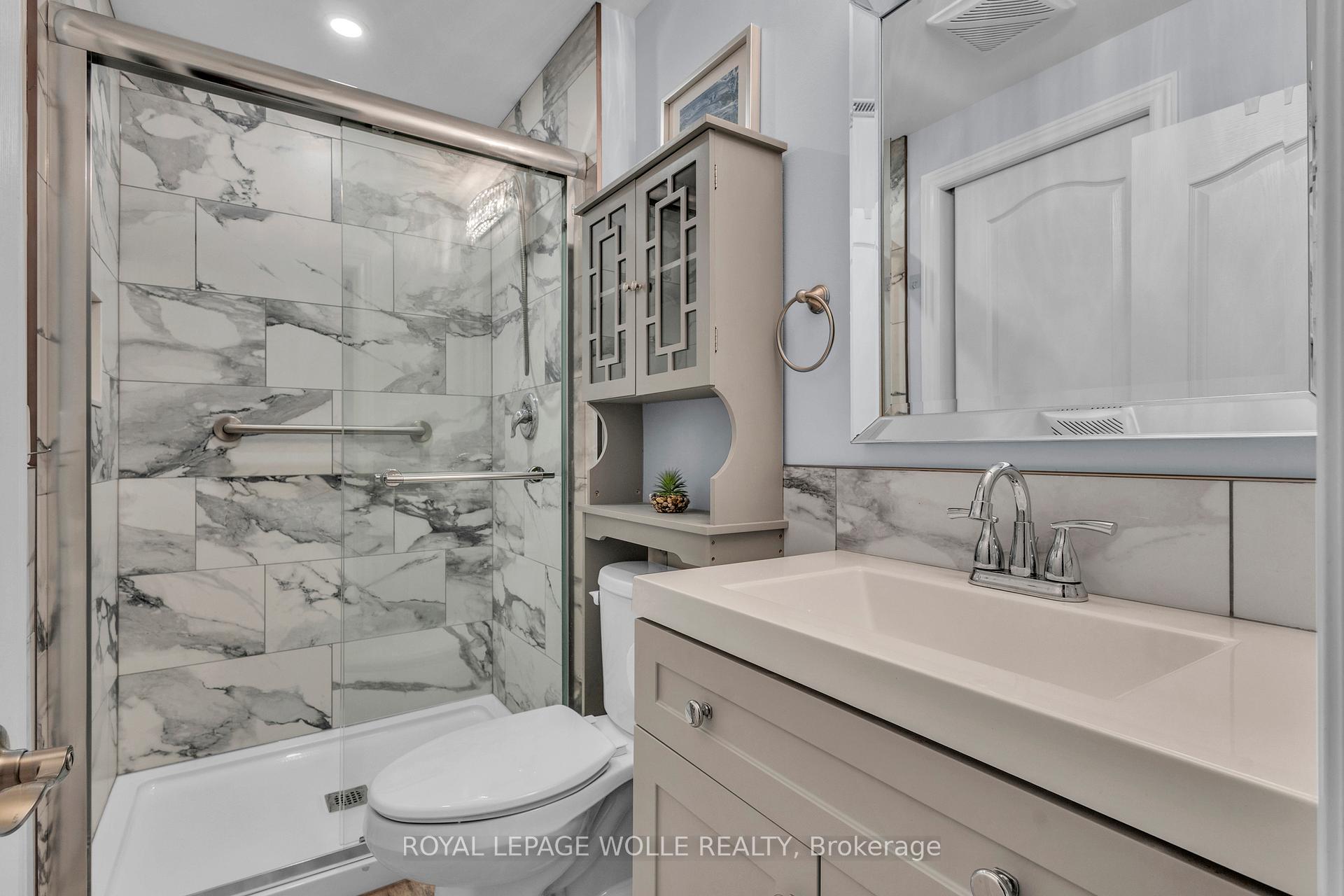 Photo 34 of 86 Corfield Drive, Kitchener — HOMEH