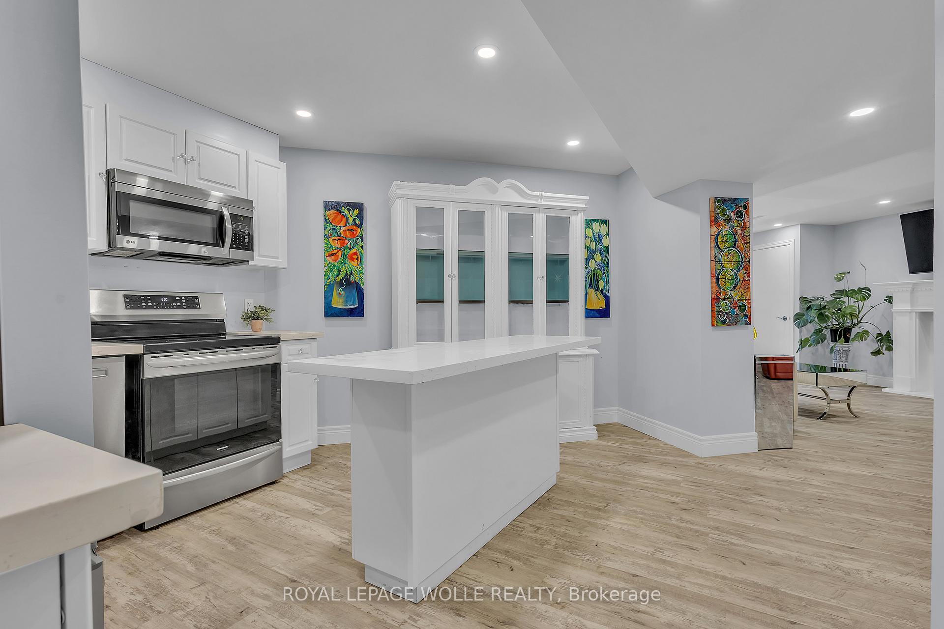 Photo 36 of 86 Corfield Drive, Kitchener — HOMEH
