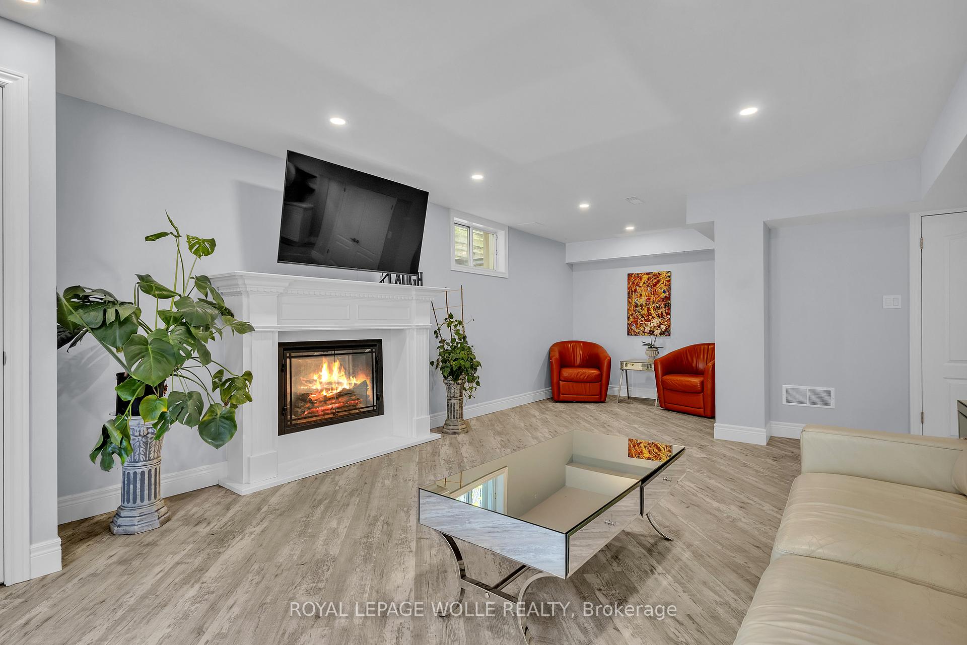 Photo 40 of 86 Corfield Drive, Kitchener — HOMEH