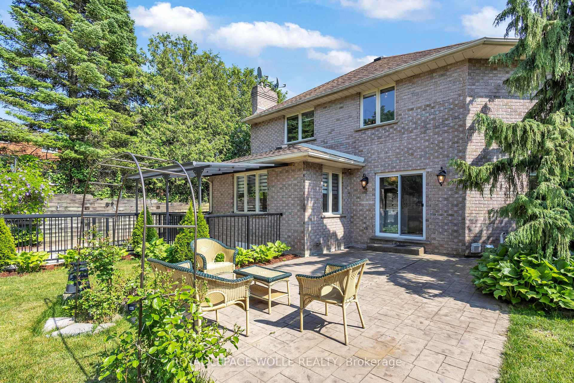 Photo 42 of 86 Corfield Drive, Kitchener — HOMEH