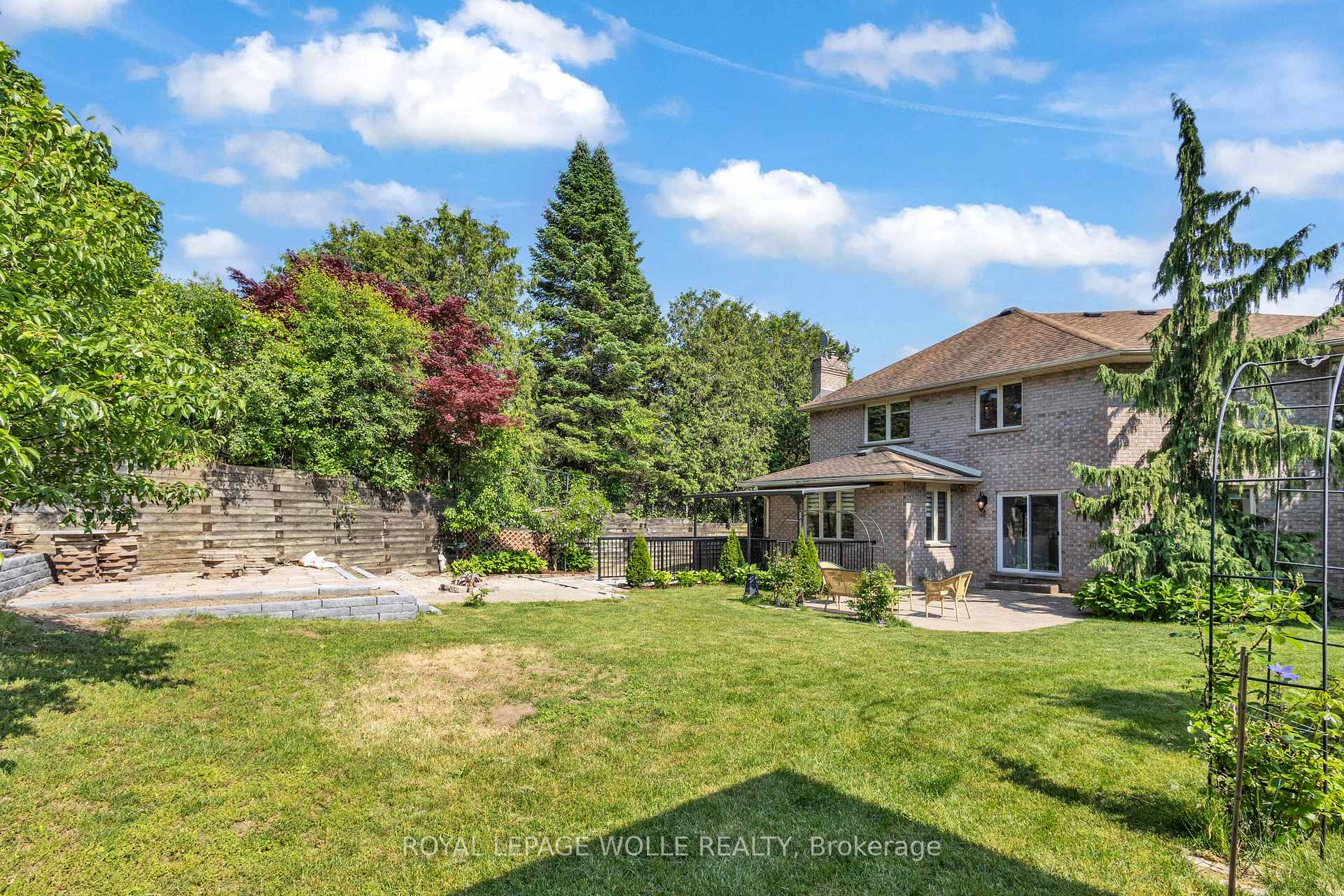 Photo 47 of 86 Corfield Drive, Kitchener — HOMEH