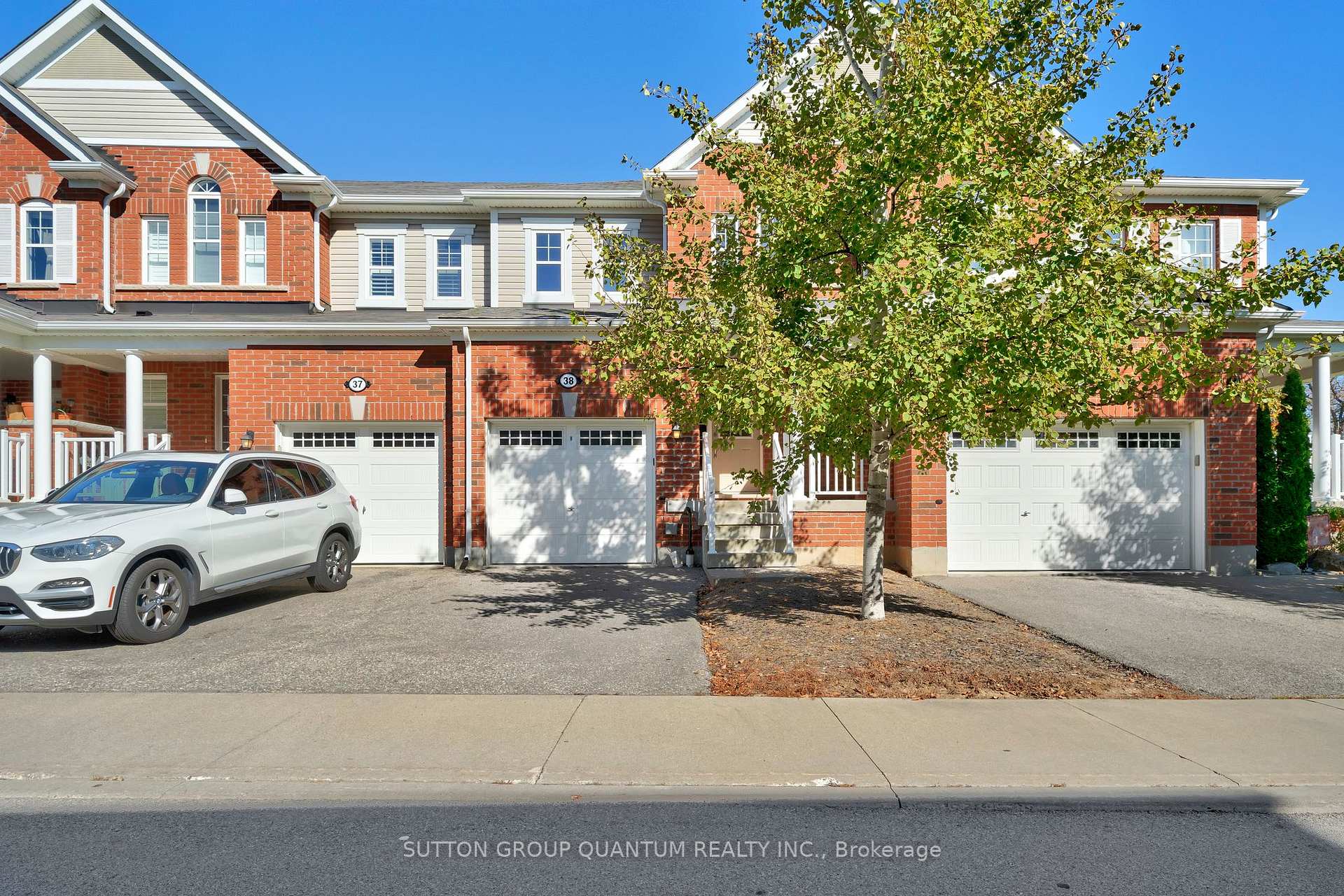 Photo 2 of Unit 38, 230 Avonsyde Boulevard, Hamilton, Waterdown — HOMEH