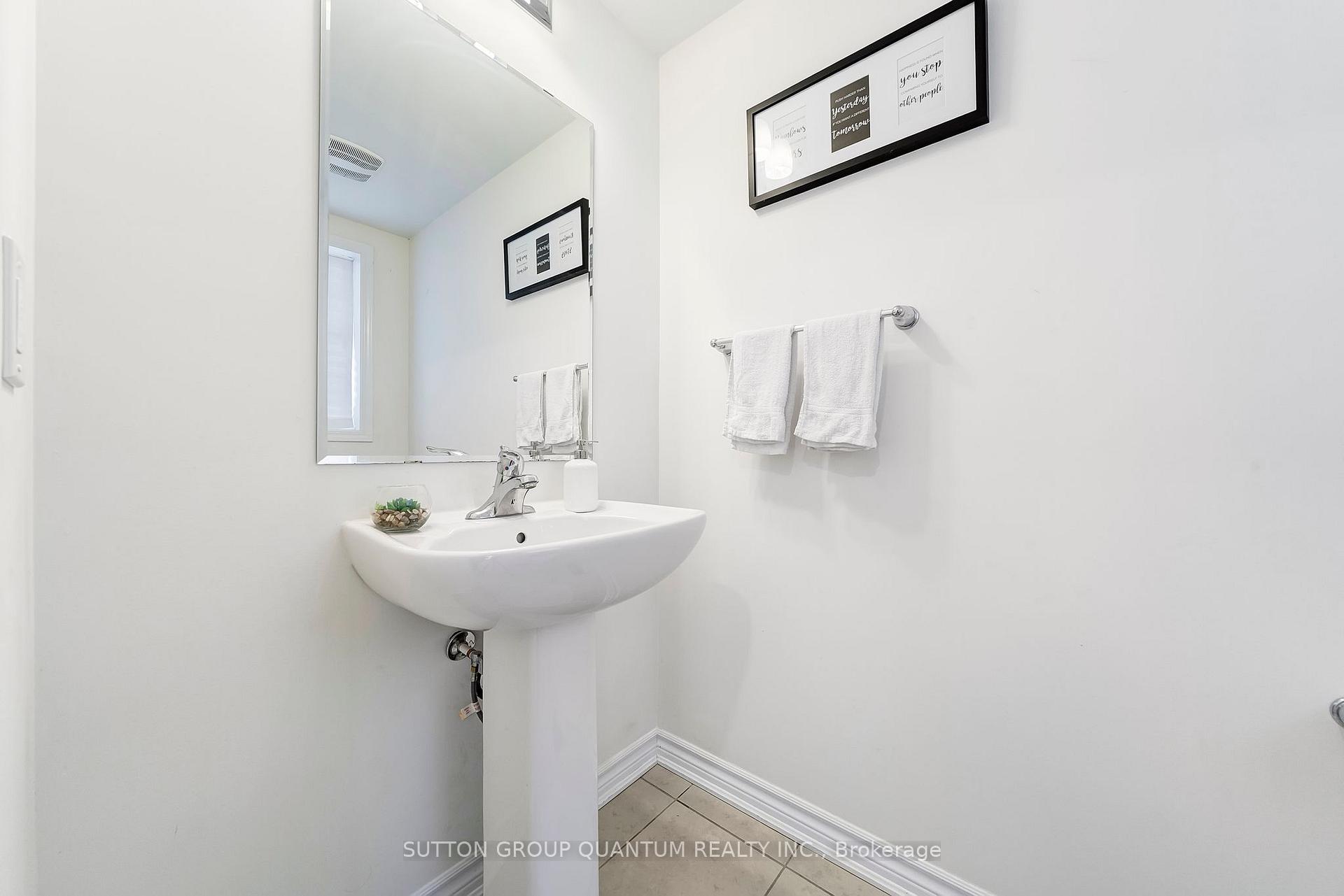 Photo 5 of Unit 38, 230 Avonsyde Boulevard, Hamilton, Waterdown — HOMEH