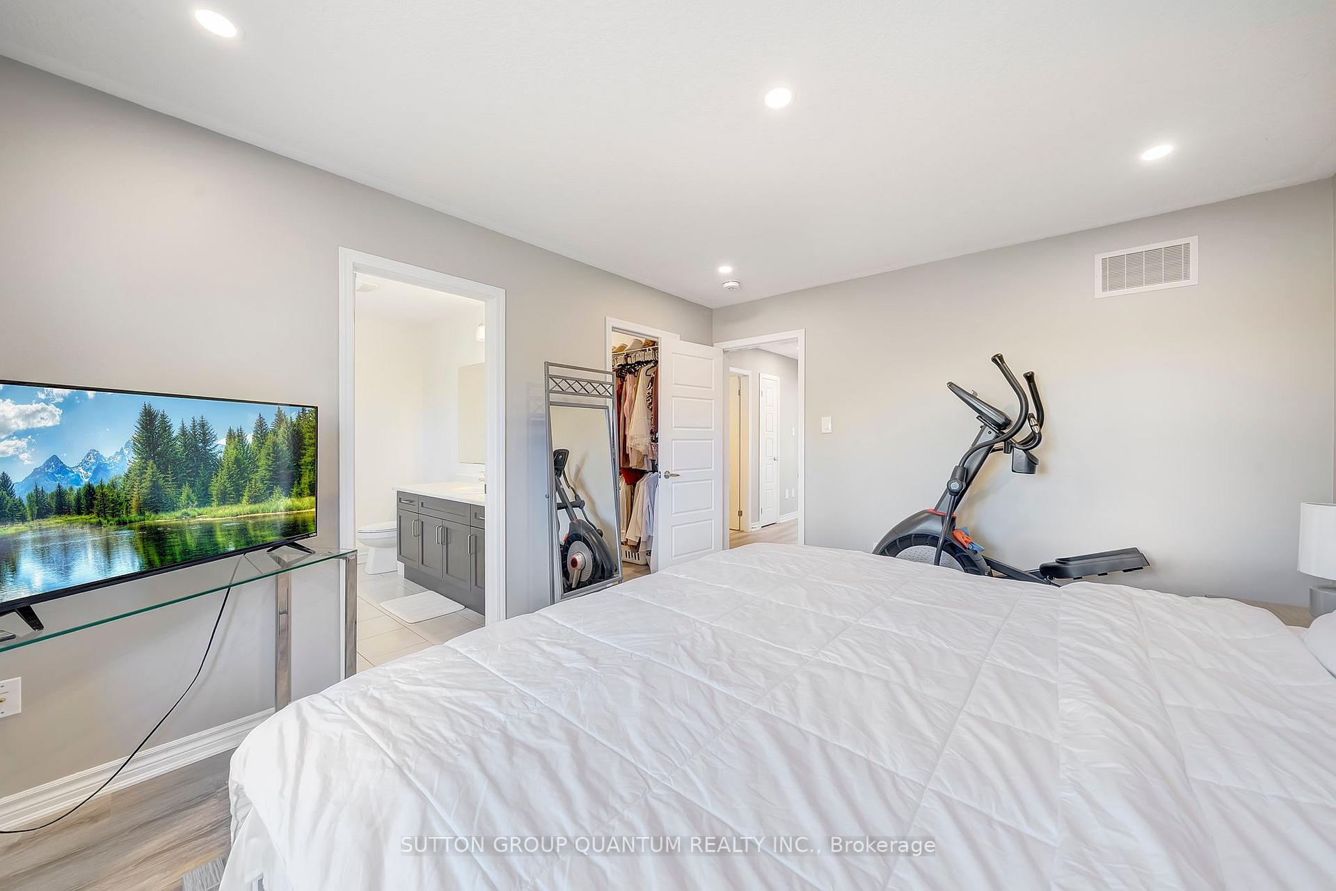 Photo 20 of Unit 38, 230 Avonsyde Boulevard, Hamilton, Waterdown — HOMEH
