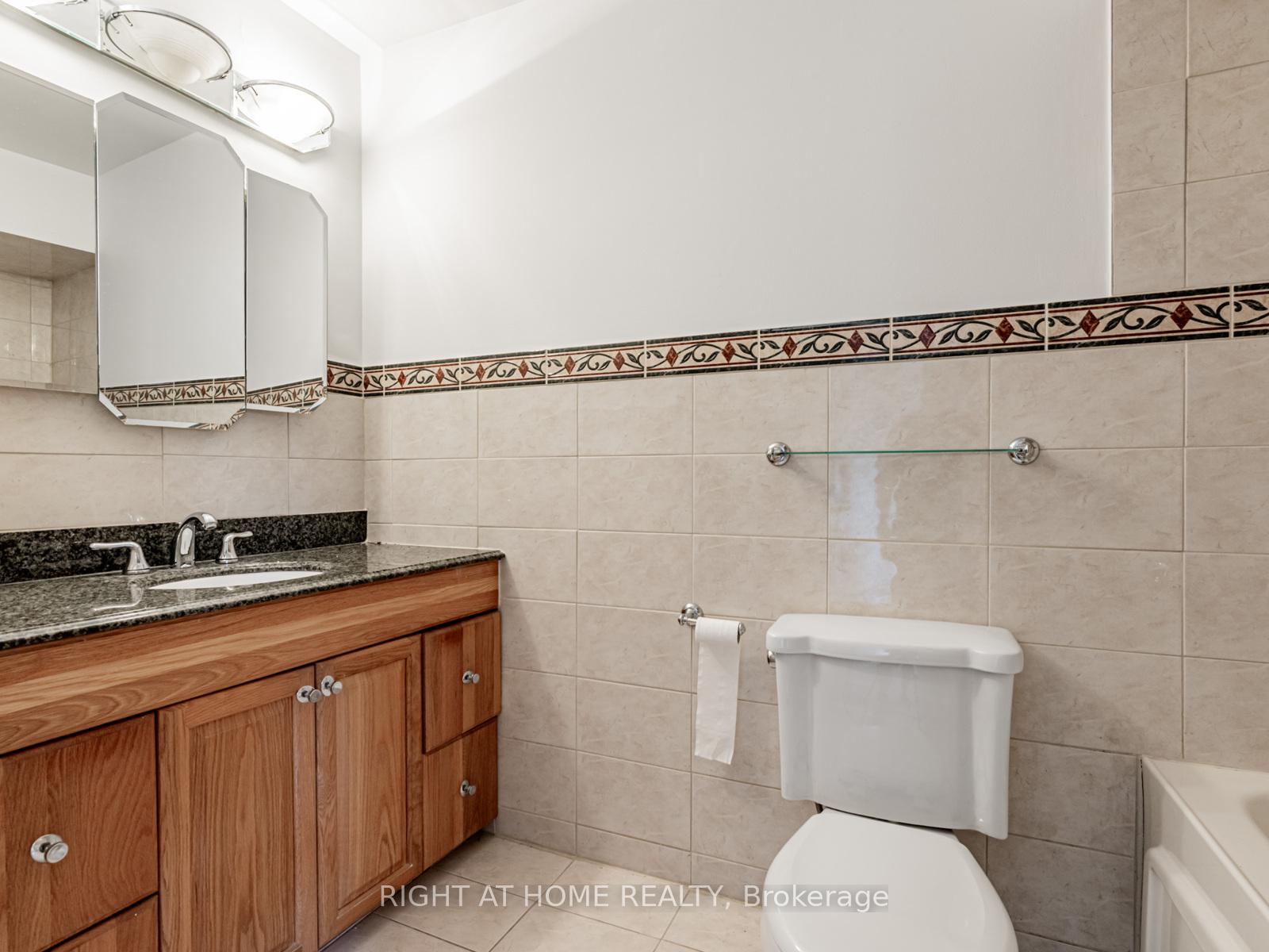 Photo 19 of 27 Charnwood Place, Markham, Aileen-Willowbrook — HOMEH