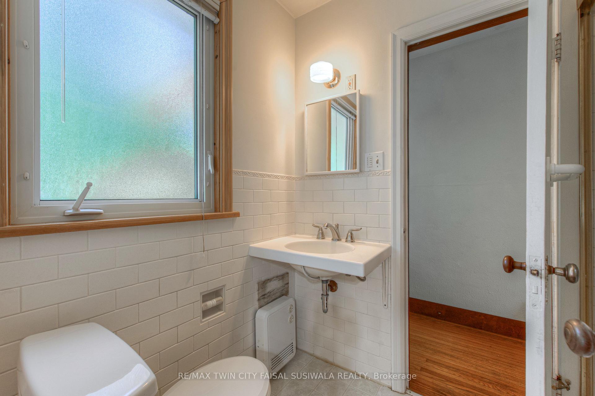 Photo 21 of 1824 Old Mill Road, Kitchener — HOMEH